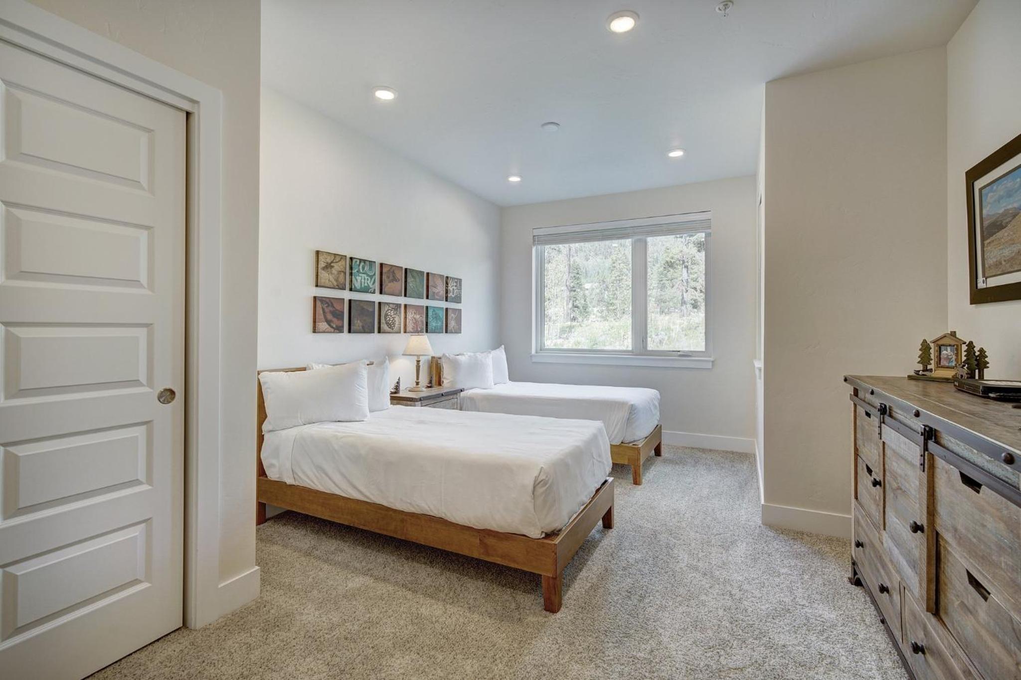 Two-Bedroom Apartment - Photo 7