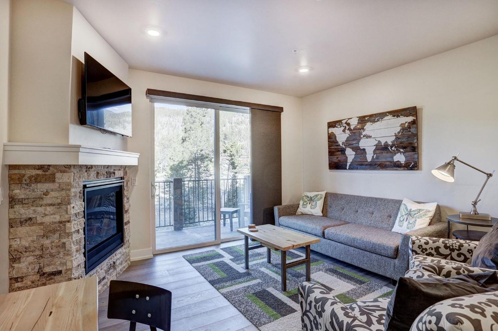 Two-Bedroom Apartment - Photo 11
