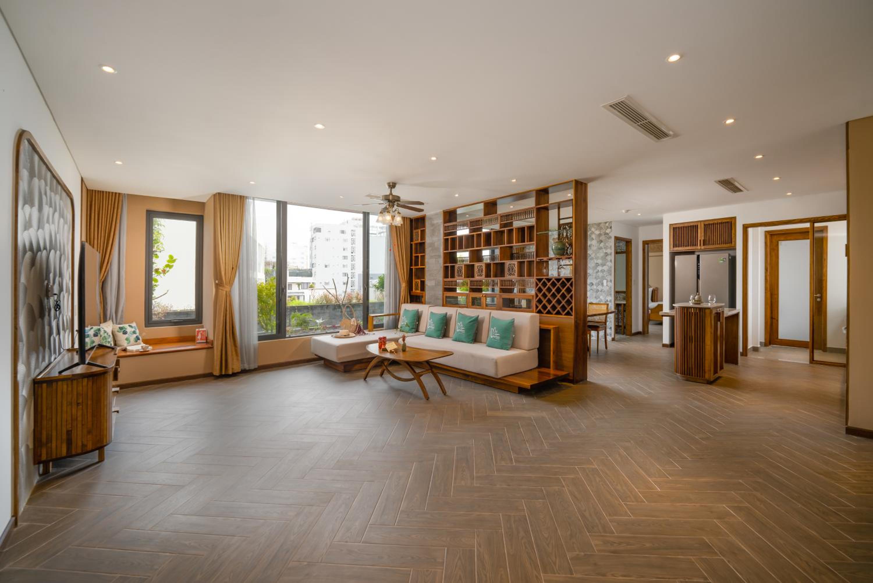 Suite with City View