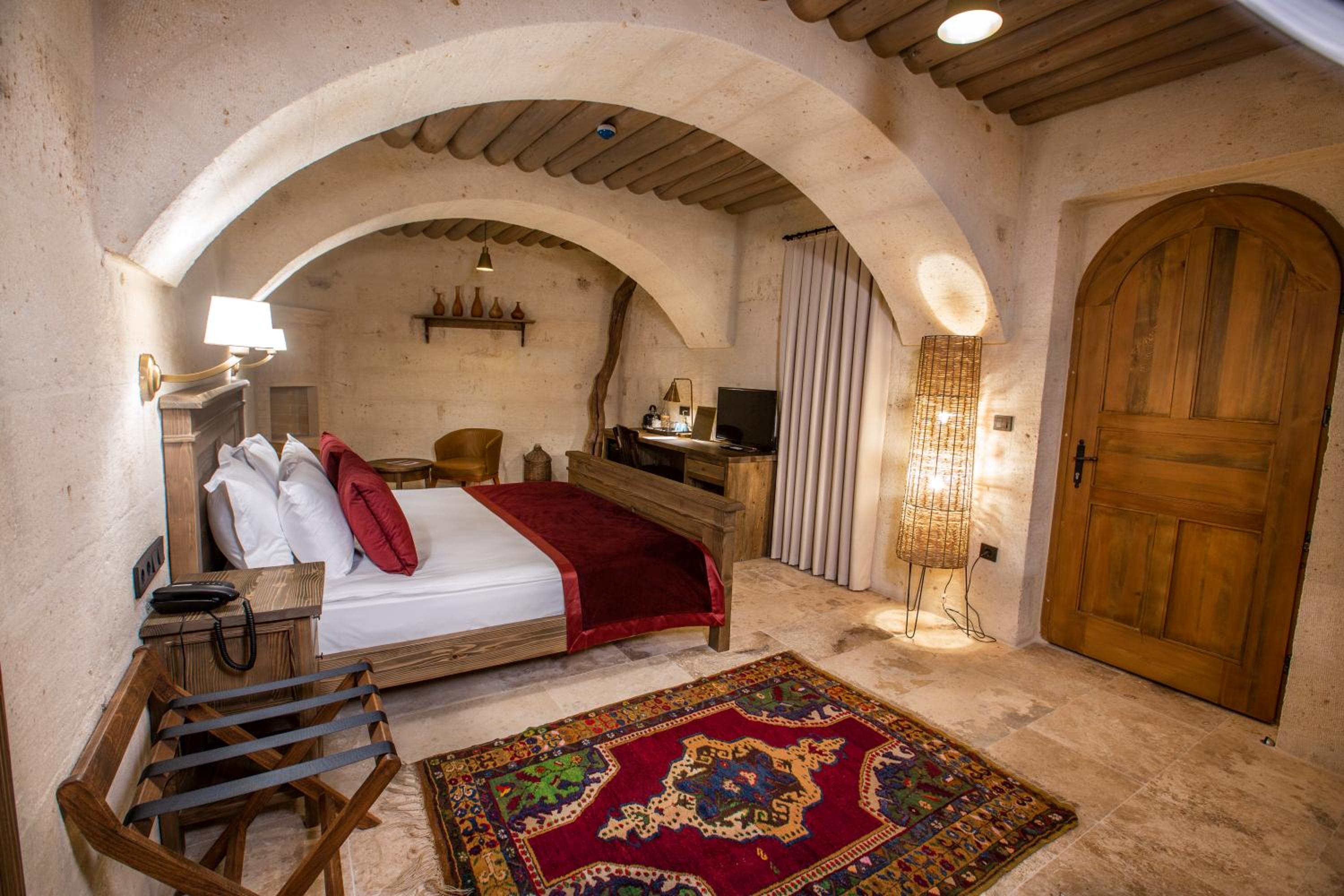 Deluxe Room - Photo 2