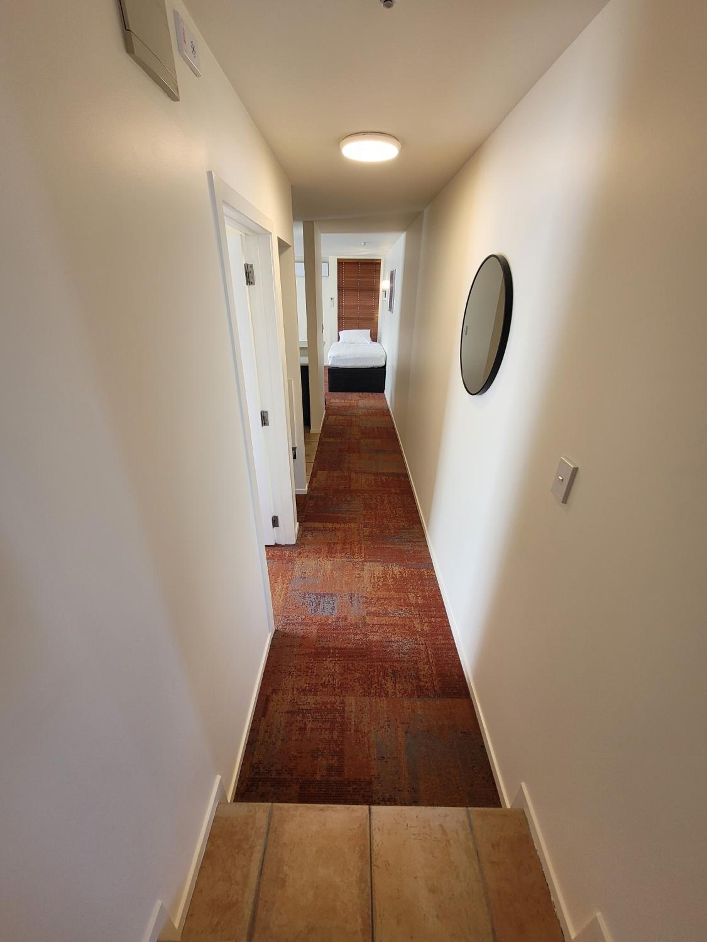 One-Bedroom Apartment with Spa Bath - Photo 4