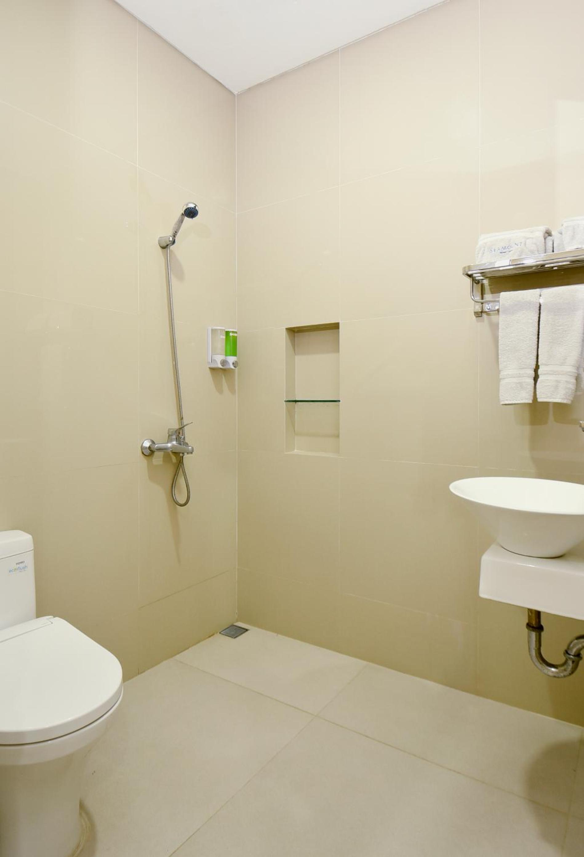 Standard Double or Twin Room photo 3