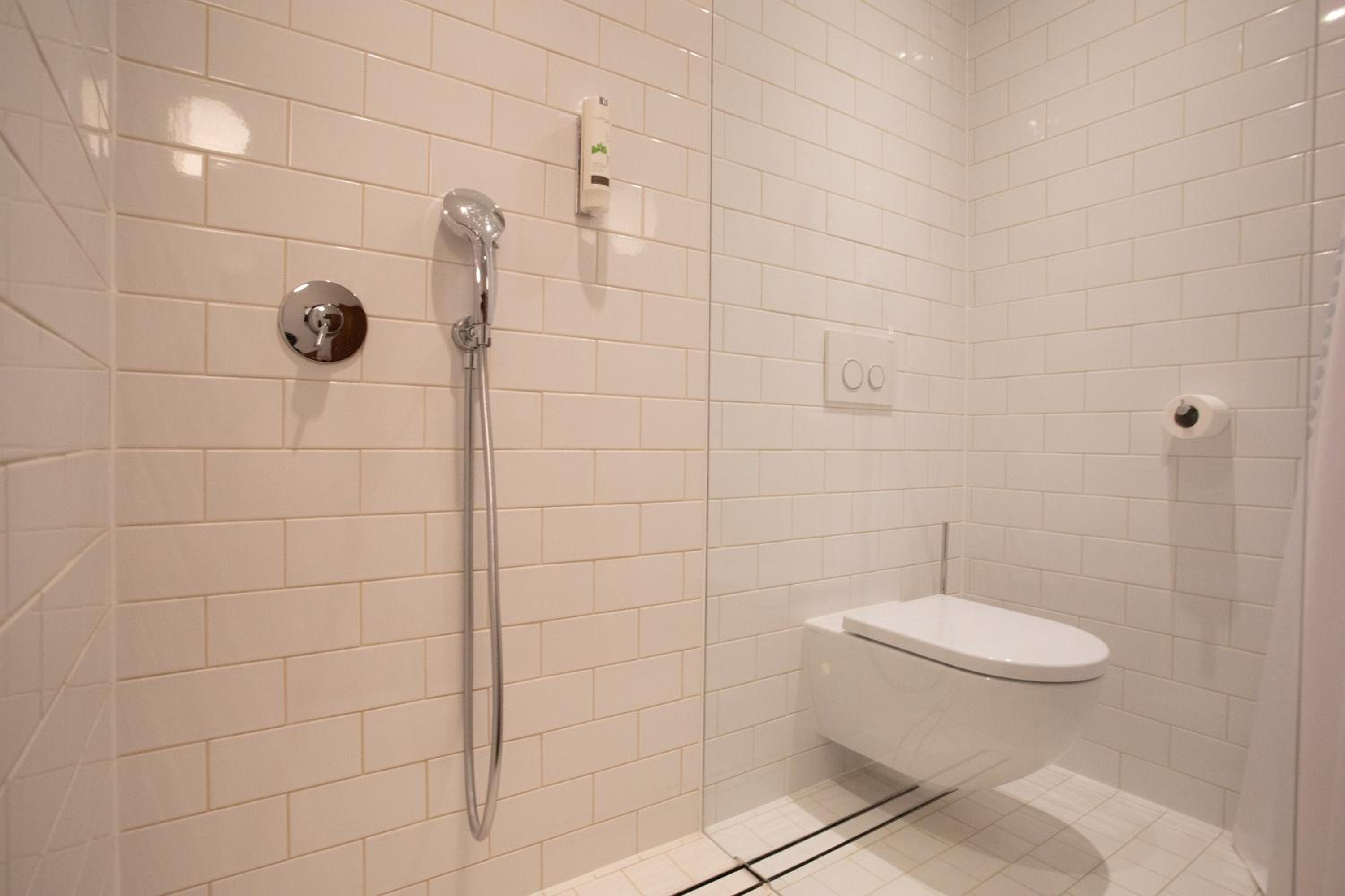 Small Double Room - Photo 4