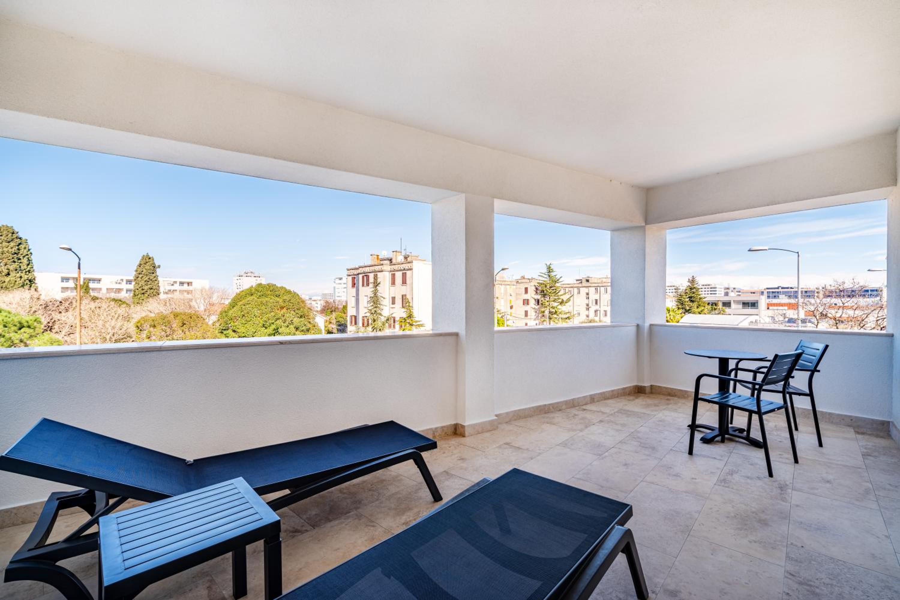 Suite with Terrace - Photo 5