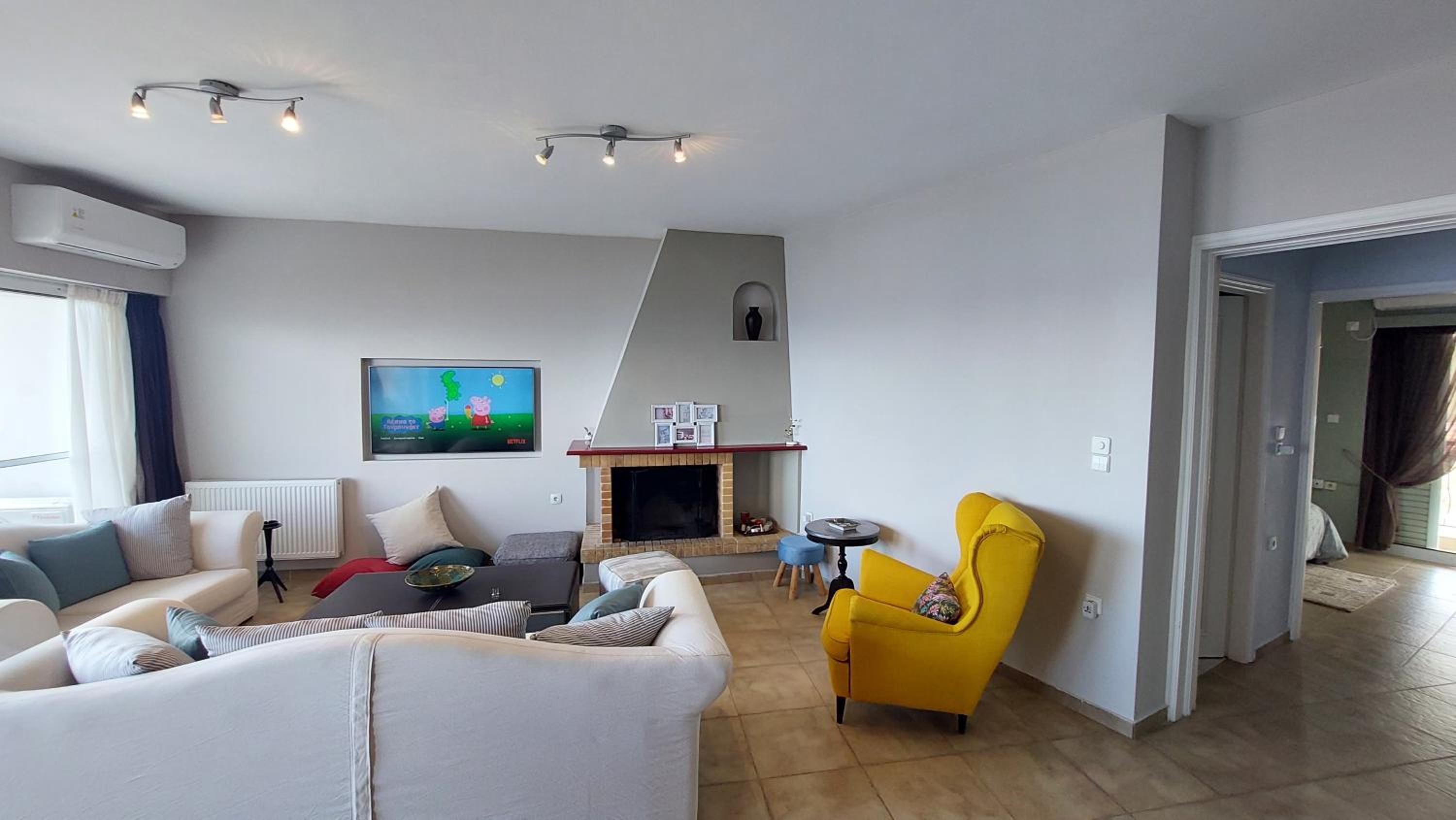 Apartment with Sea View - Photo 24