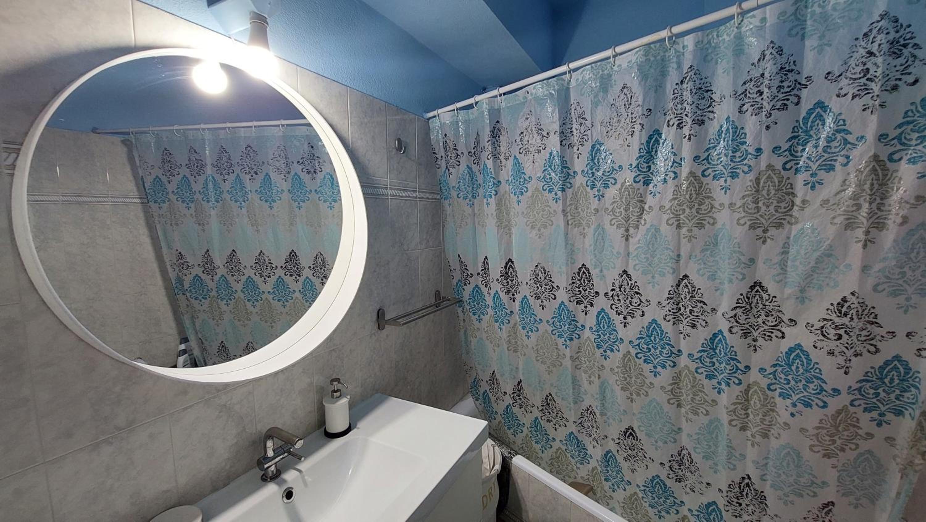 Apartment with Sea View - Photo 36