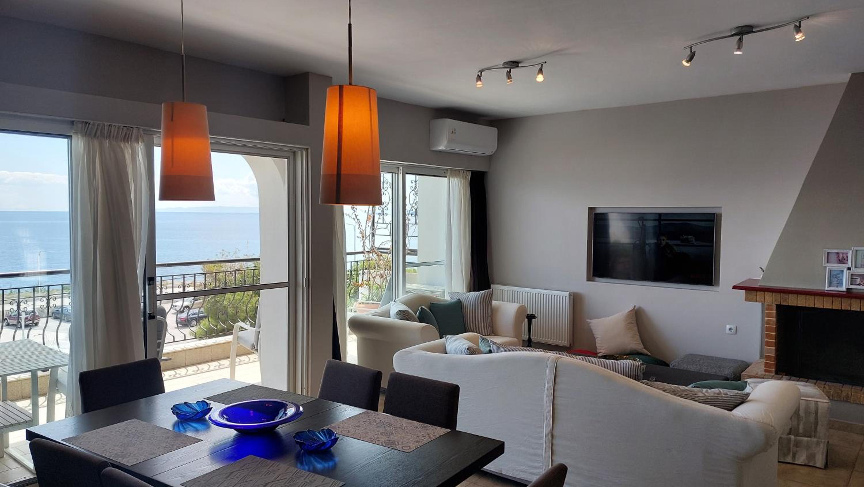 Apartment with Sea View - Photo 37