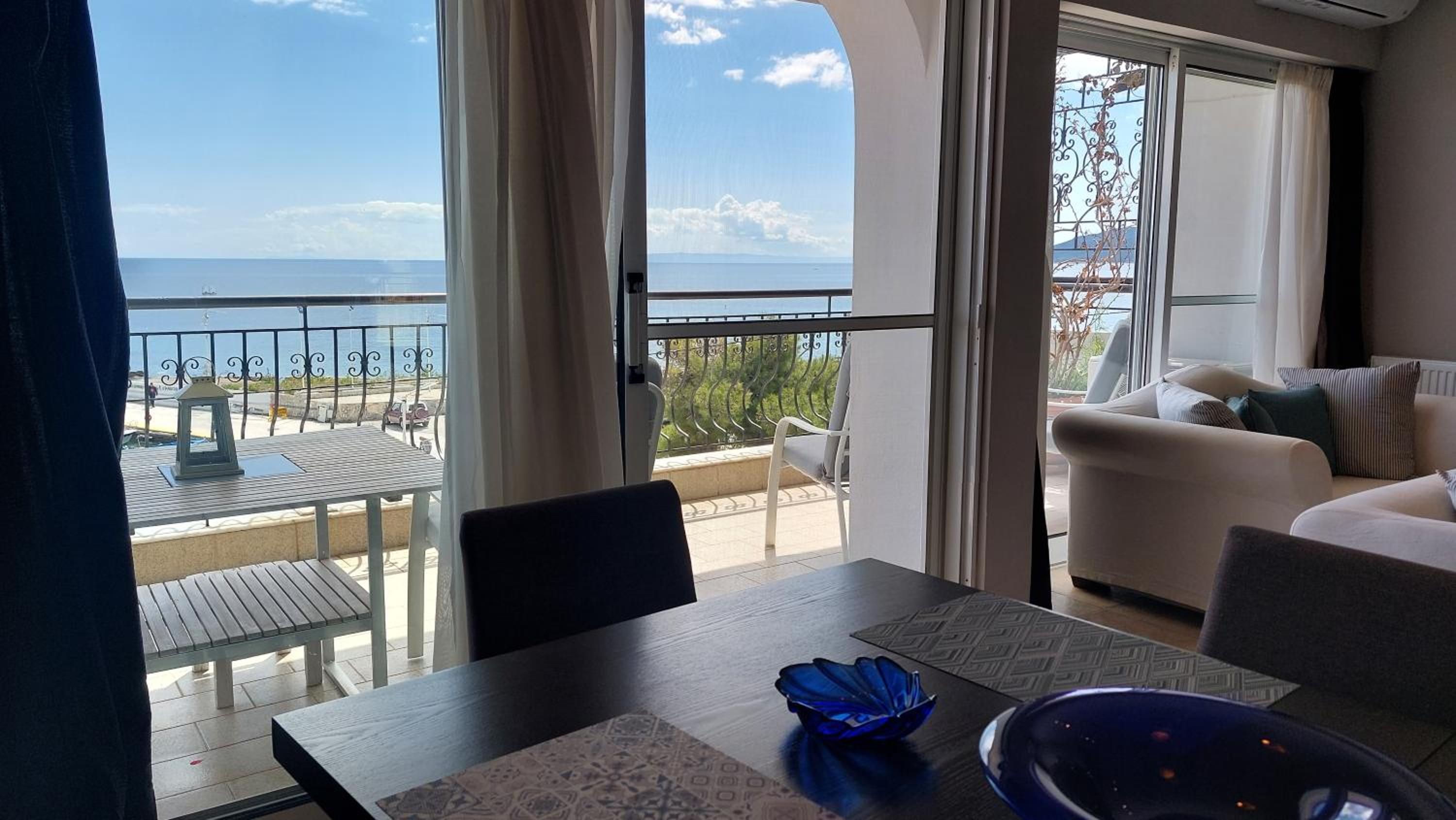 Apartment with Sea View - Photo 41