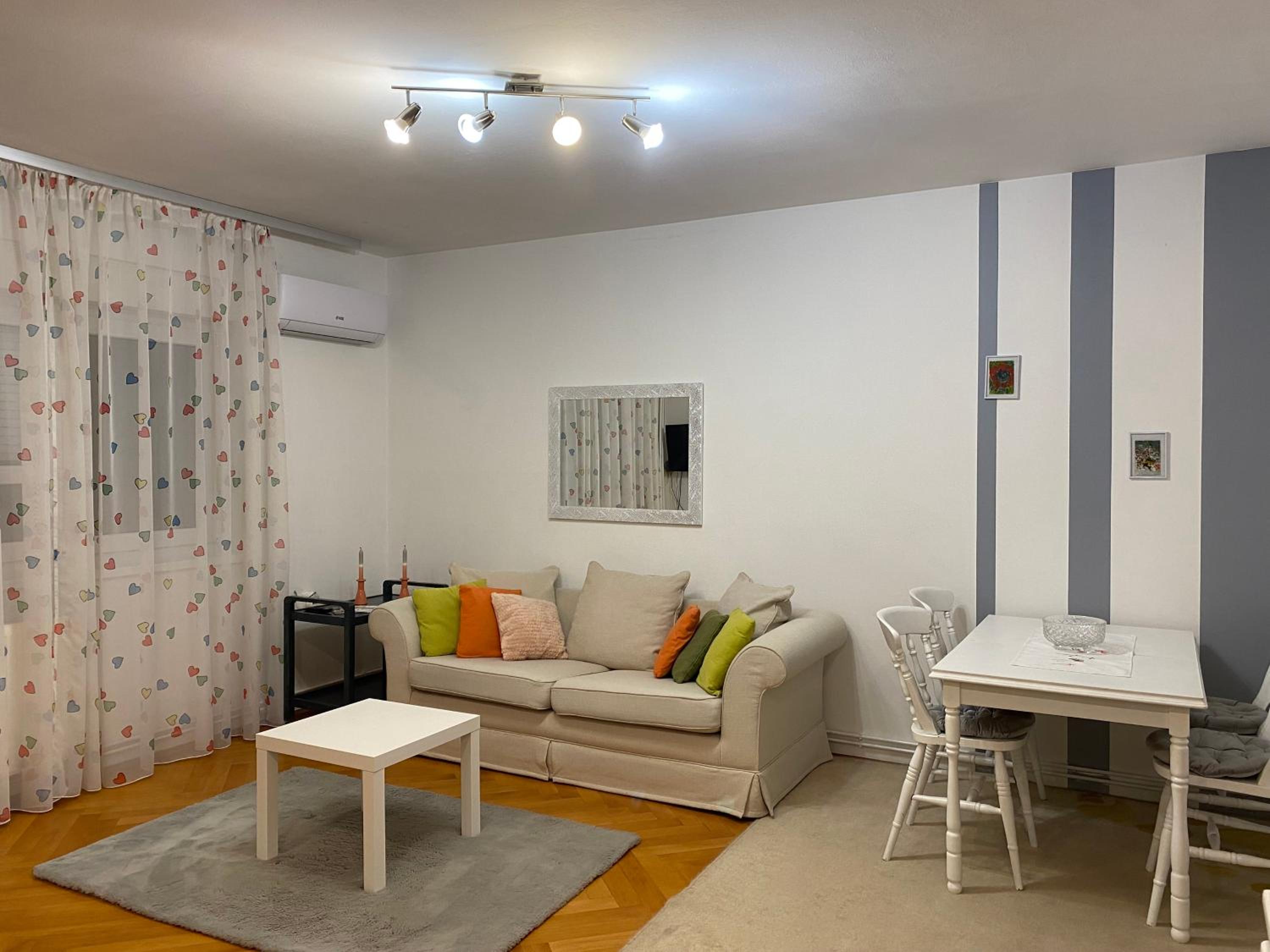 One-Bedroom Apartment - Photo 14