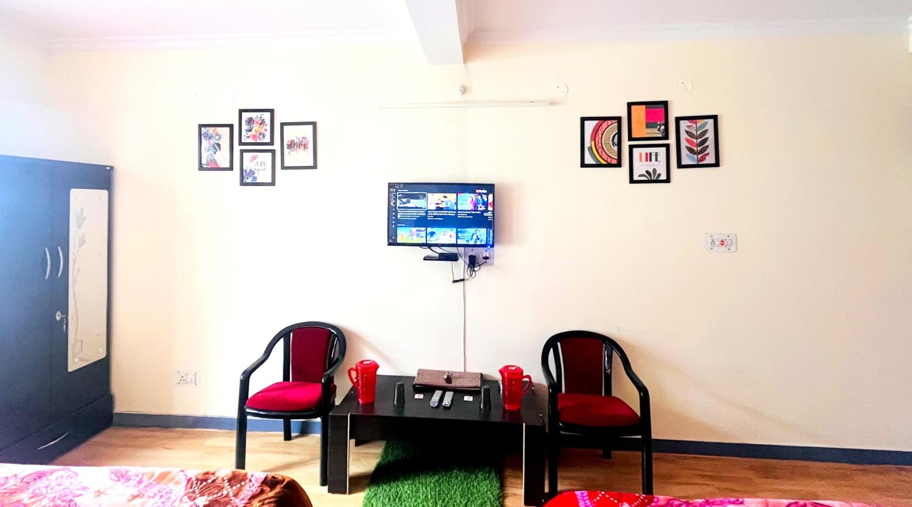 Family Room with Balcony photo 1