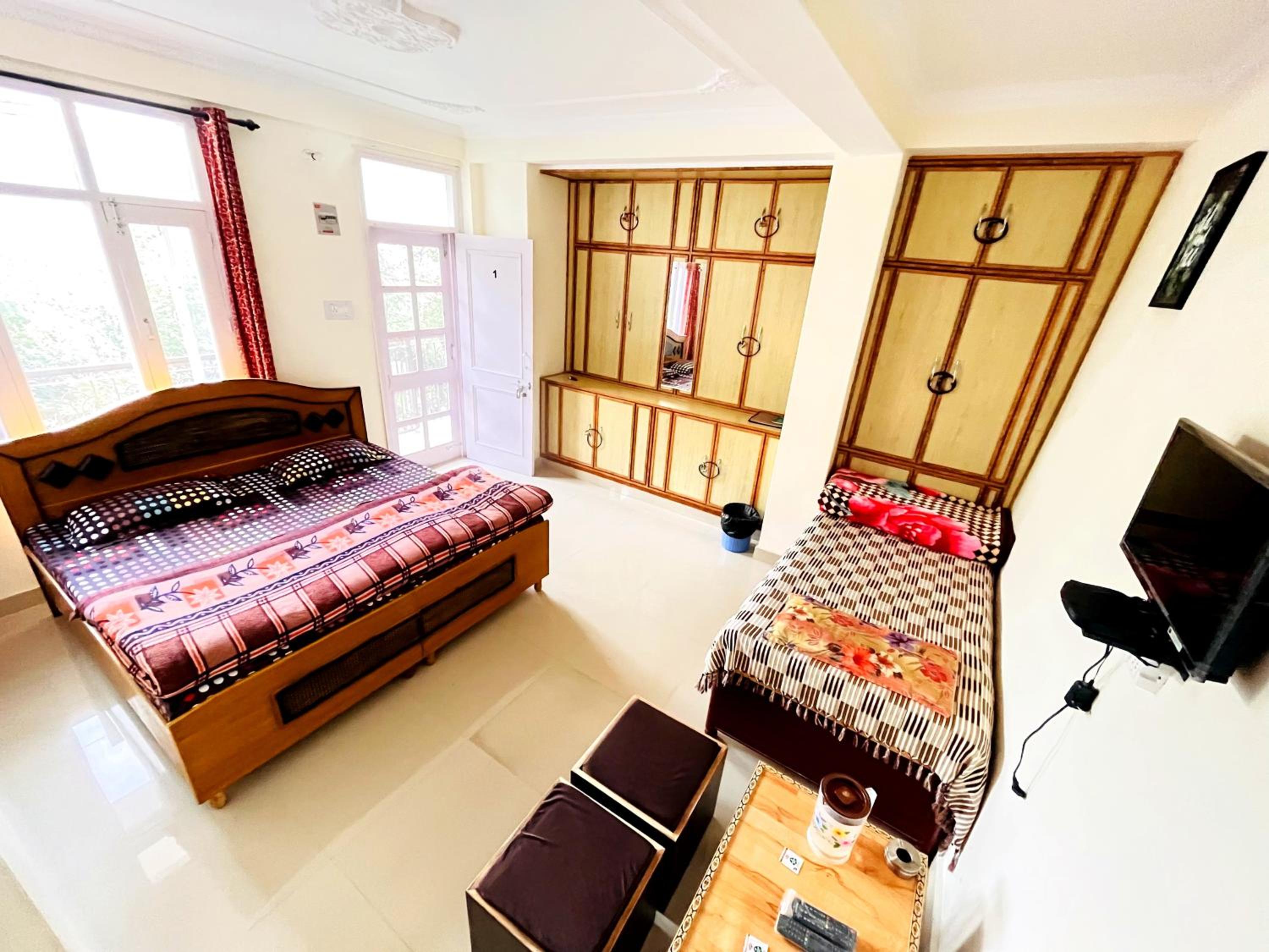 Triple Room with Balcony photo 3