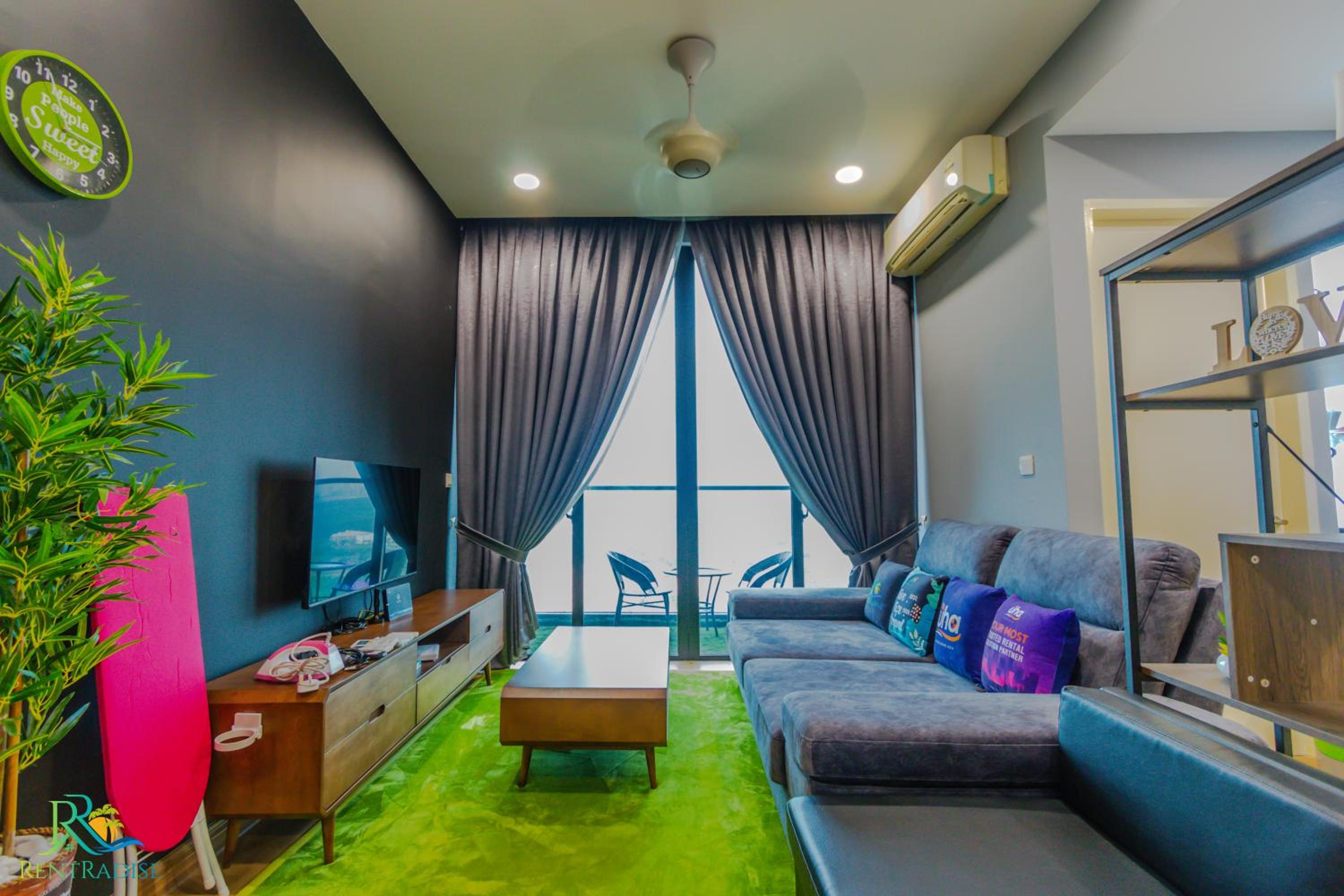 Apartment With Balcony photo 1