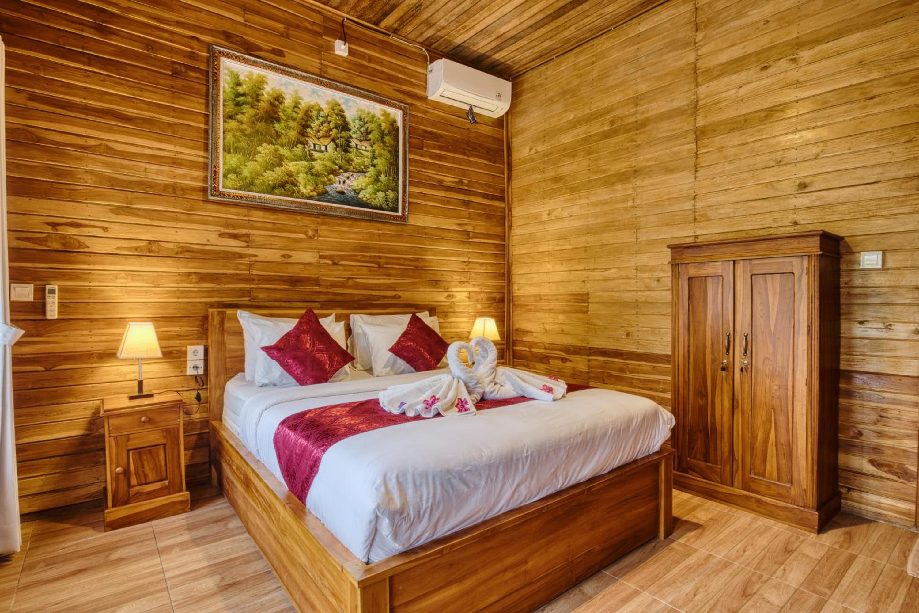 Double Room with Patio - Photo 19