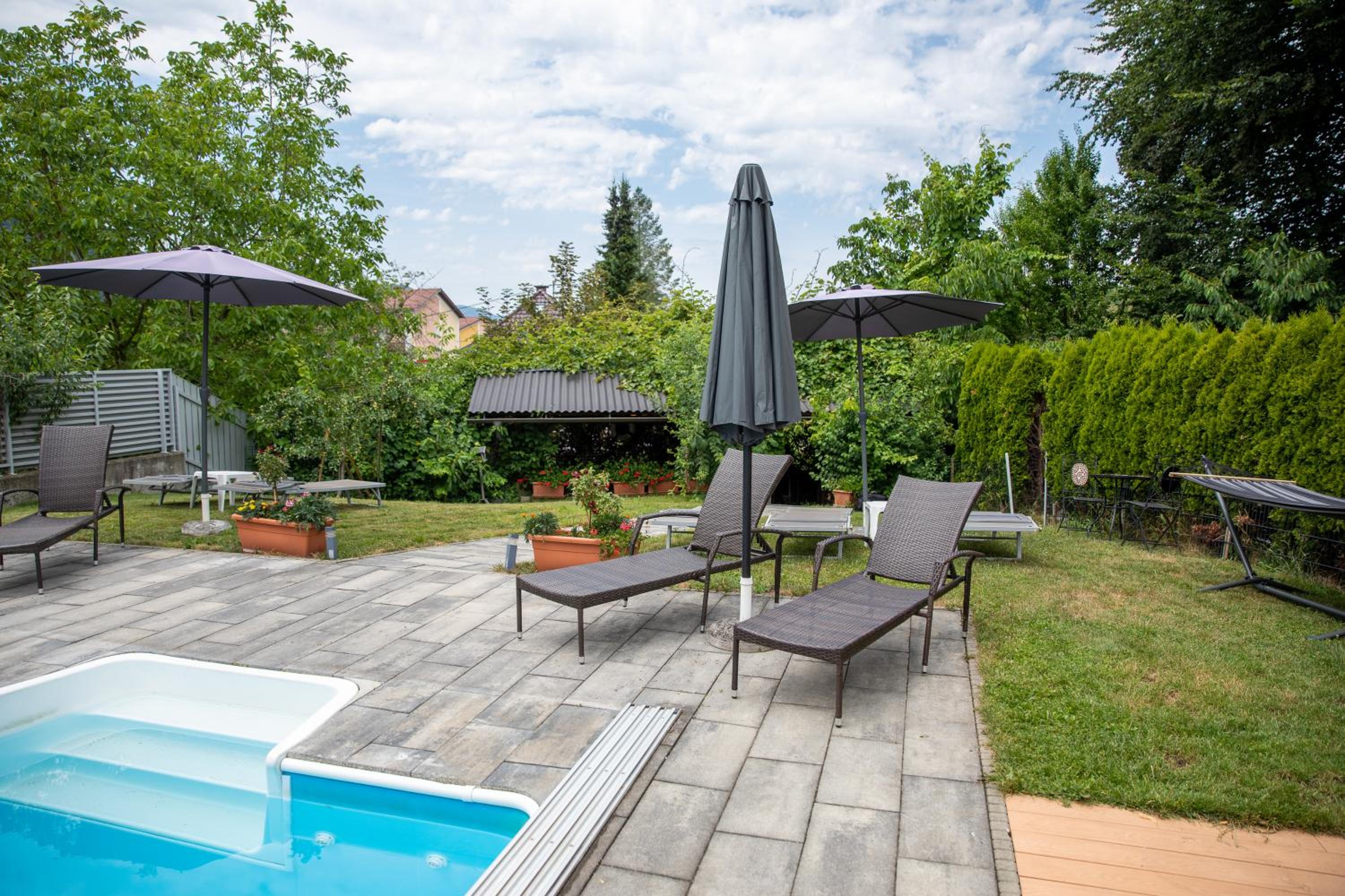 Apartment with Terrace photo 3