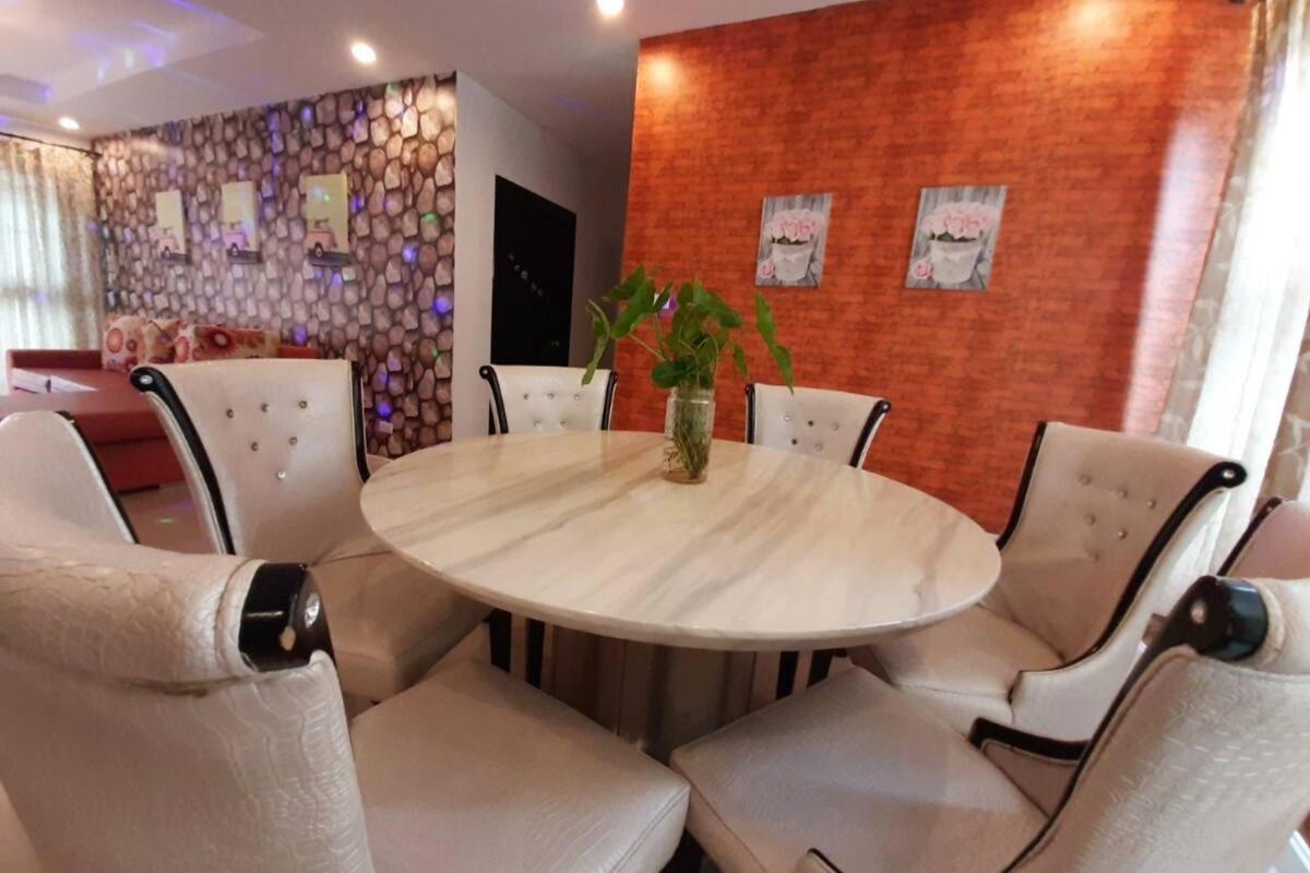 Three-Bedroom House - Photo 13