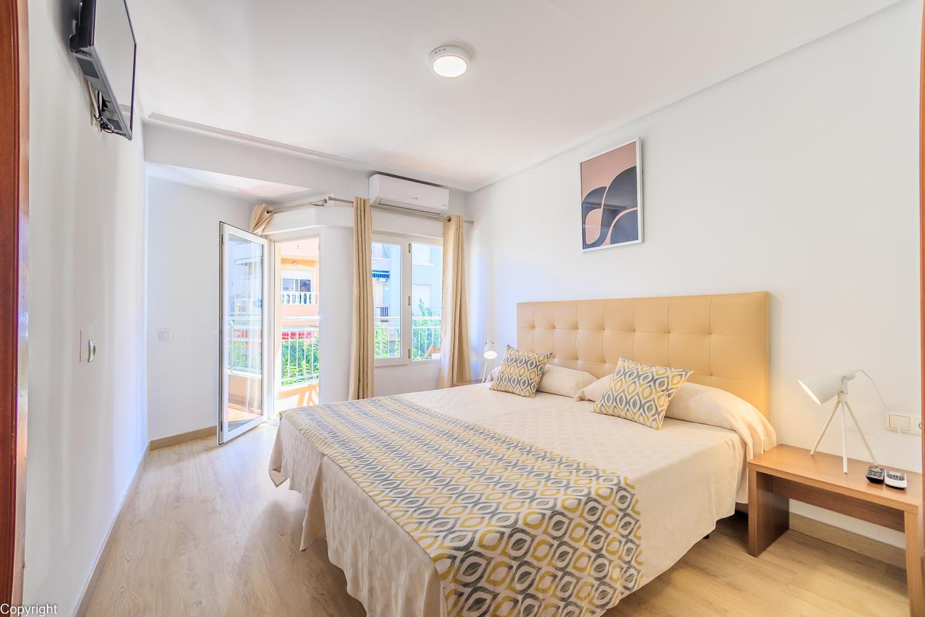 Quadruple Room - Photo 1