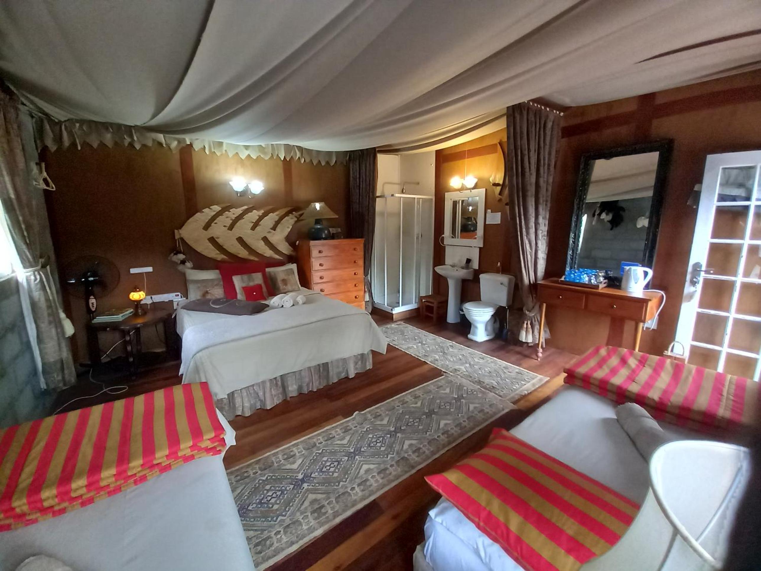 Deluxe Double or Twin Room with Balcony - Photo 1