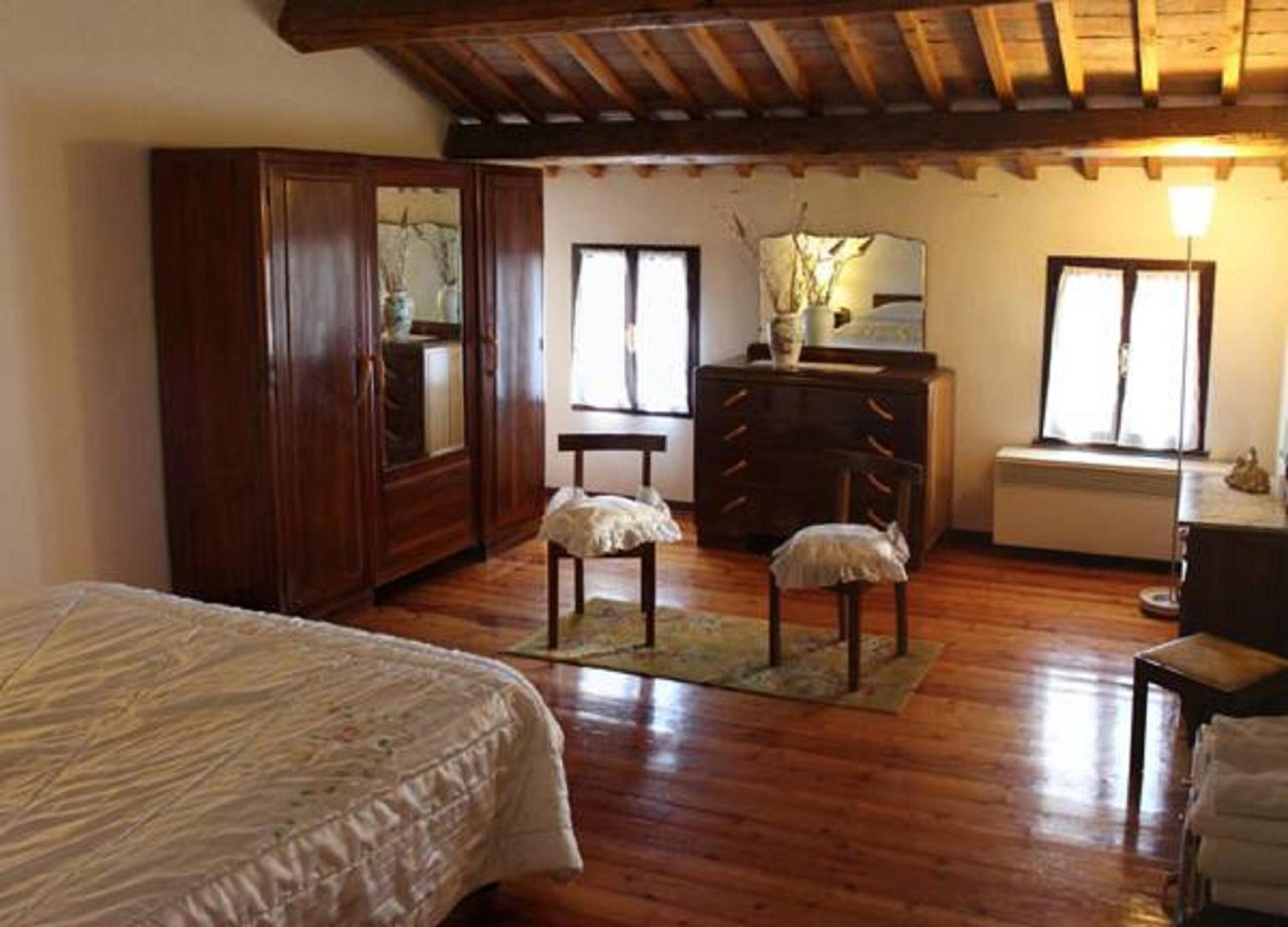 Standard Double Room with Shared Bathroom photo 1