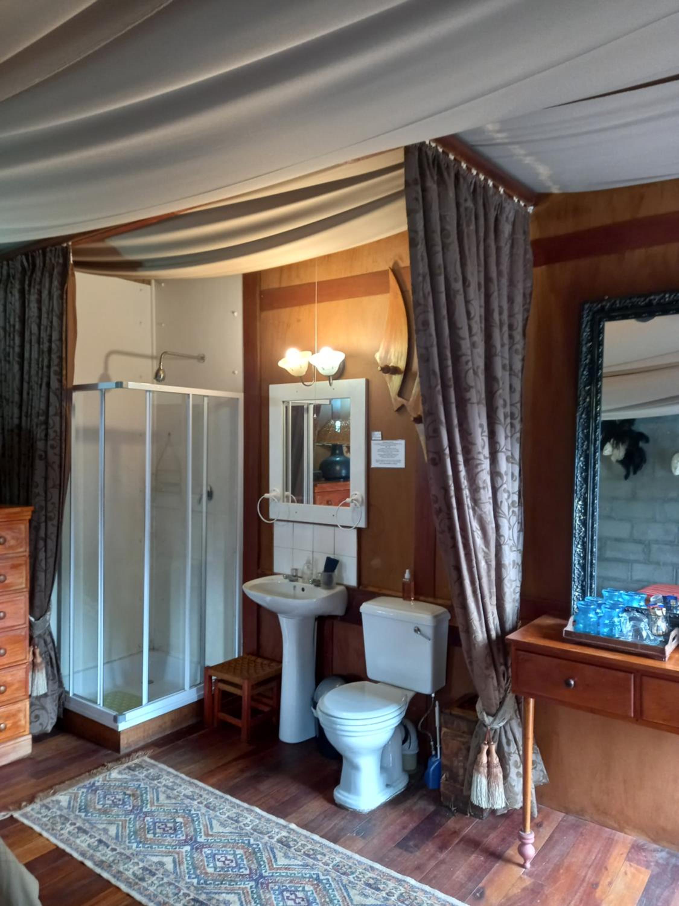 Deluxe Double or Twin Room with Balcony - Photo 20