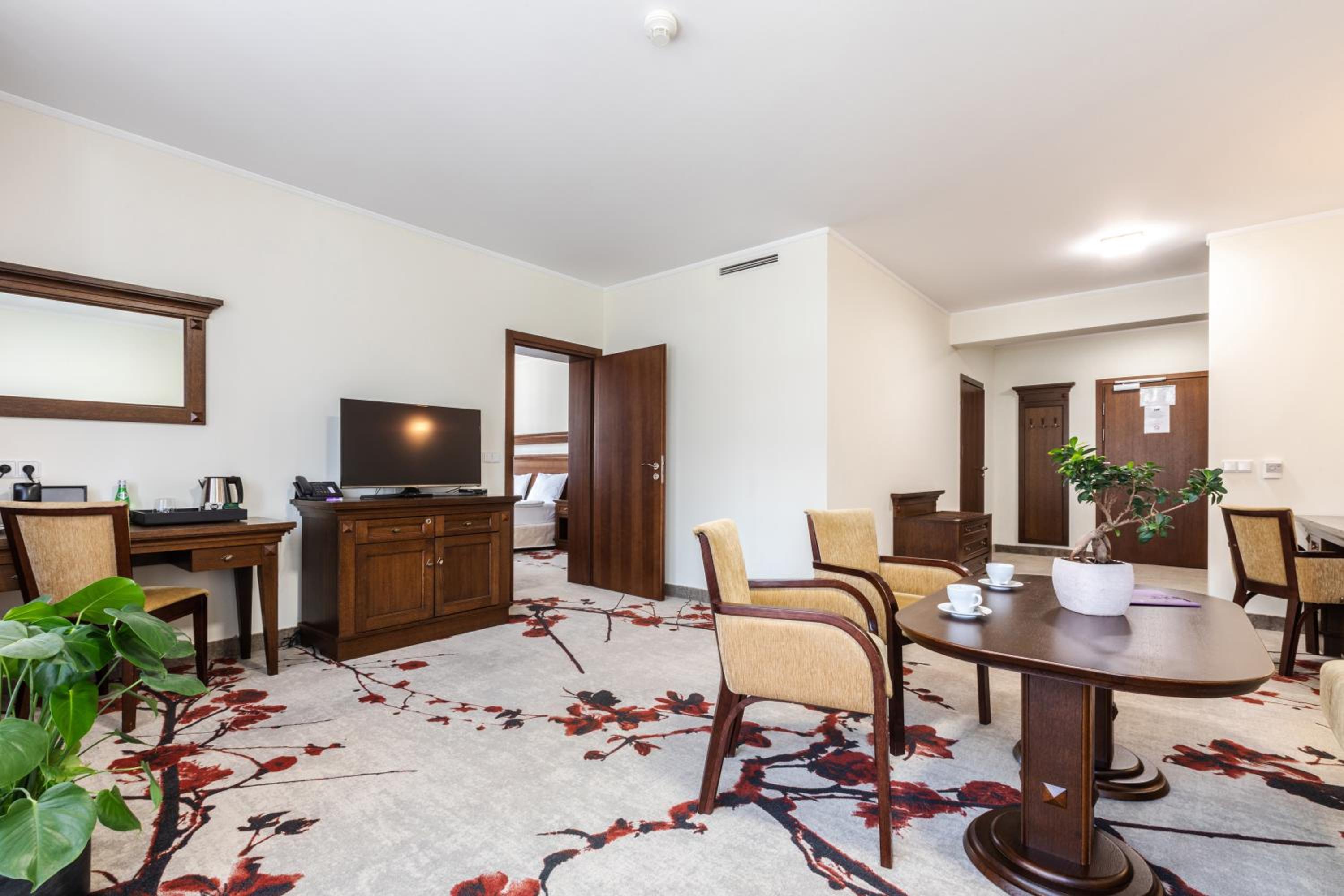 Apartment - Photo 3