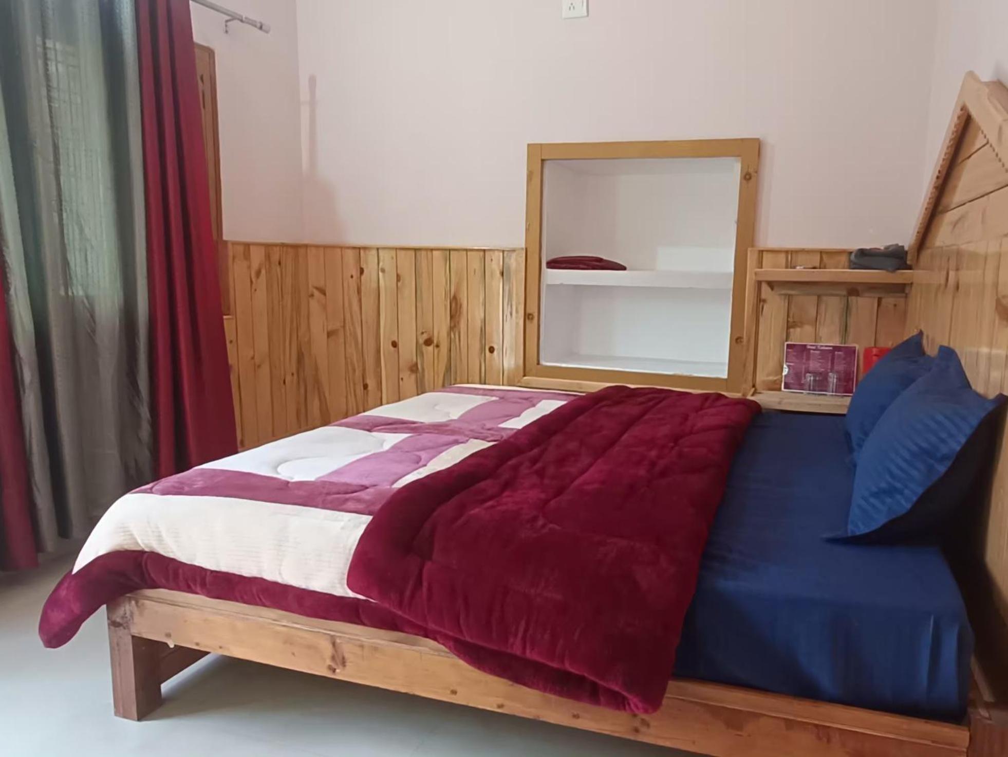 Small Double Room photo 3