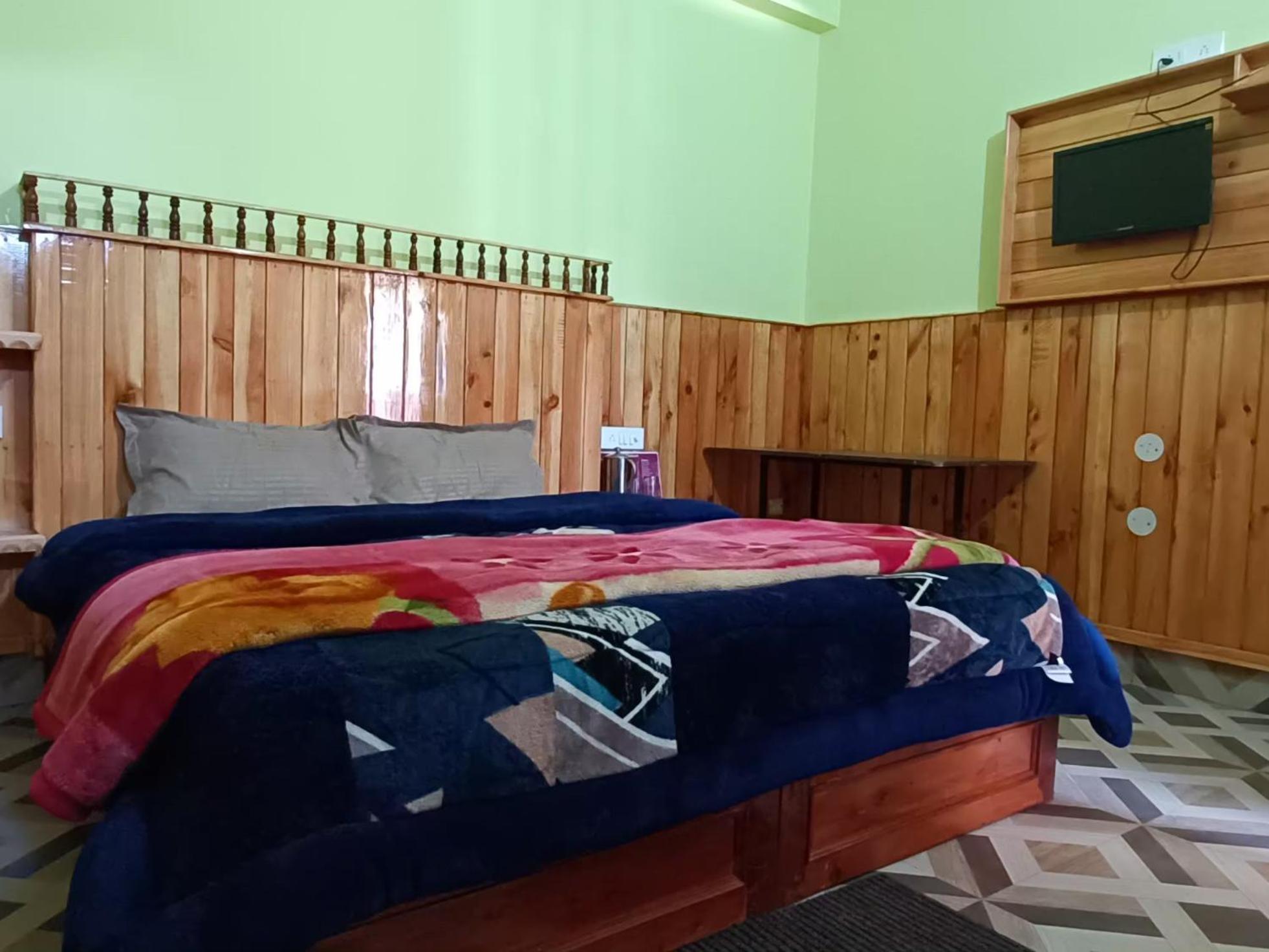 Deluxe Double Room photo 2