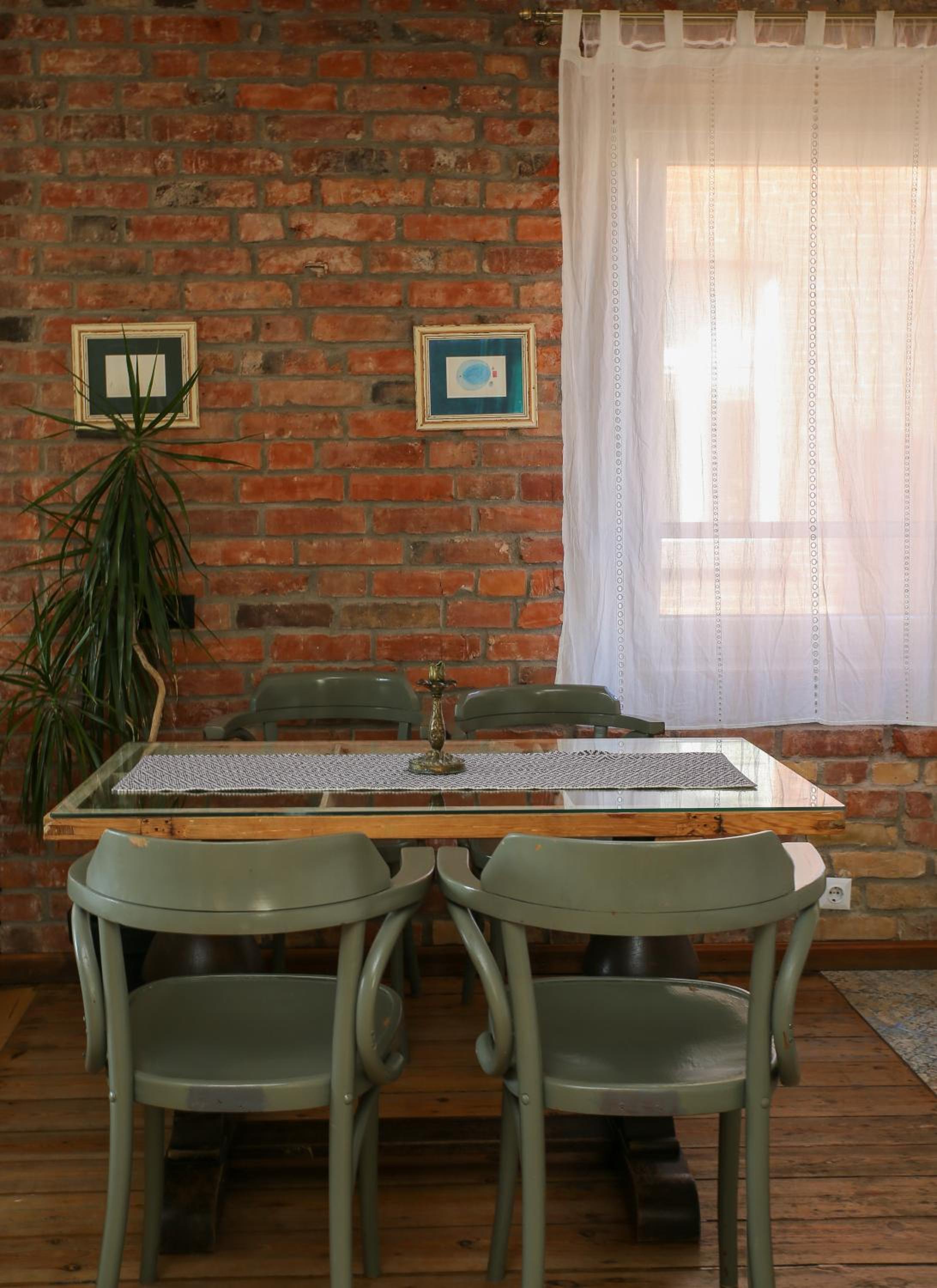 Studio Apartment - Photo 26
