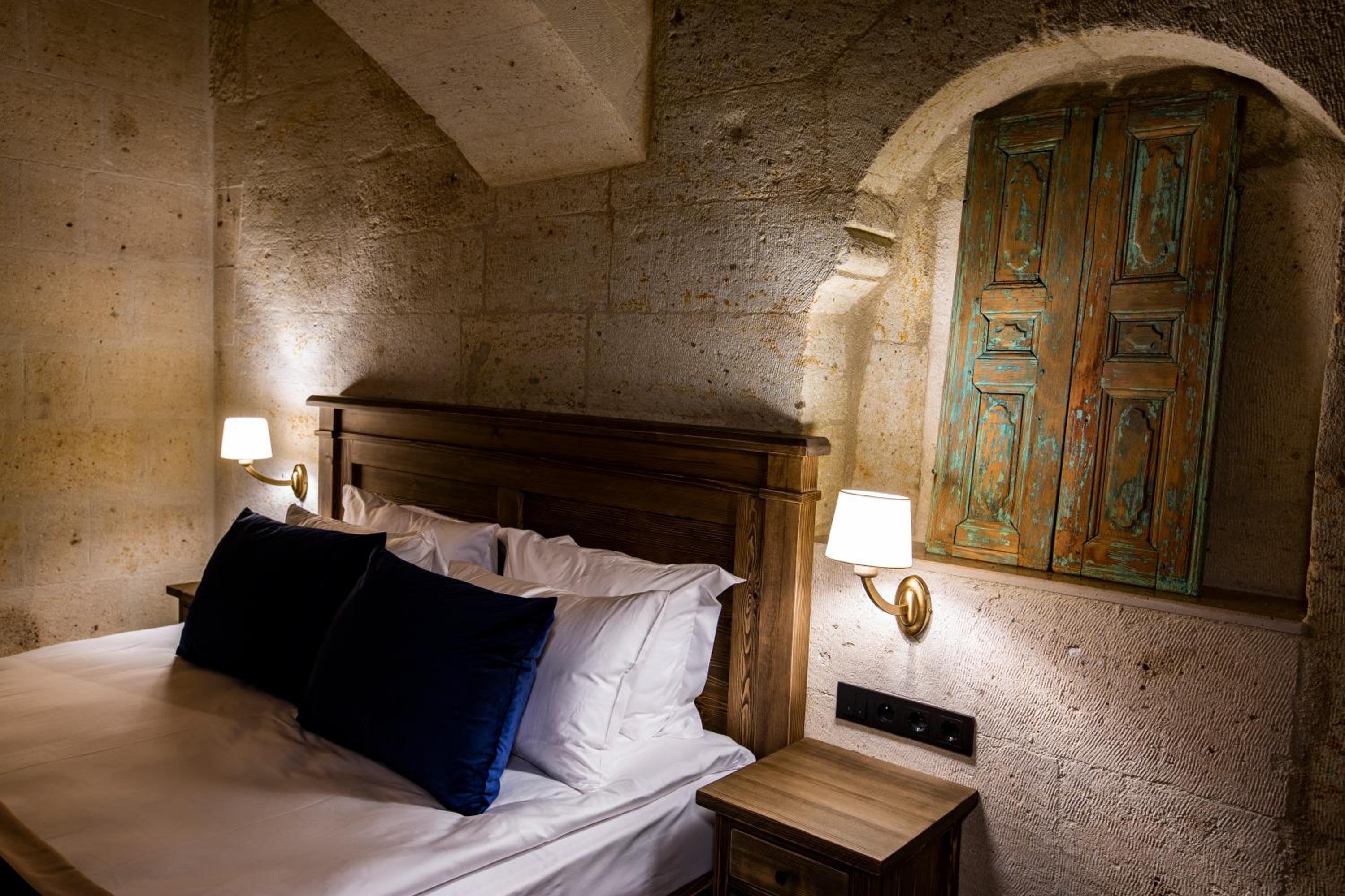 Suite - Photo 12