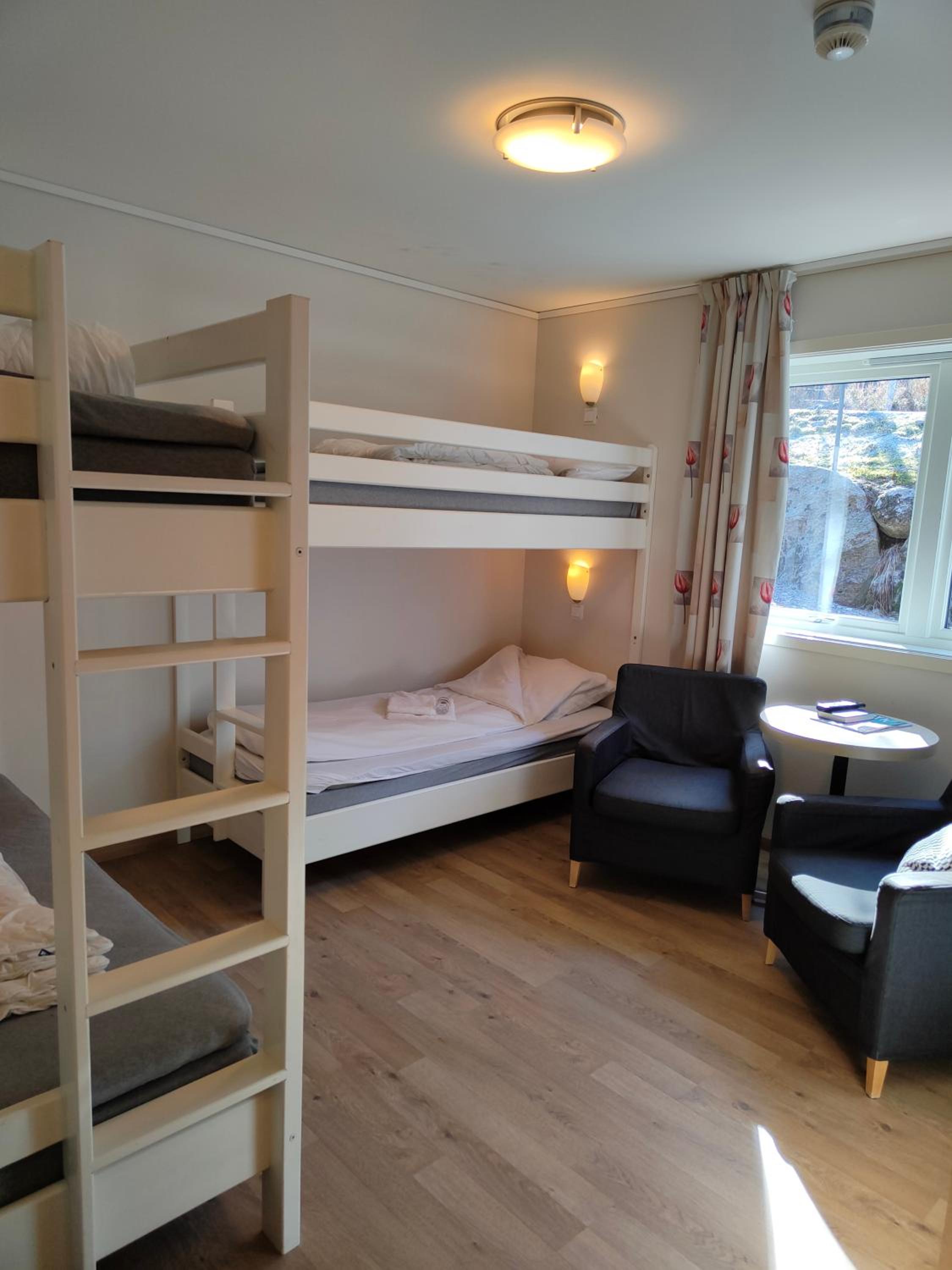 Quadruple Room with Private Bathroom