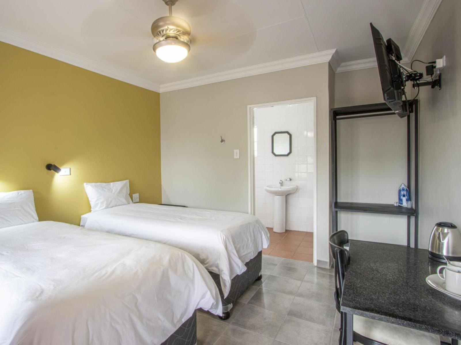 Standard Twin Room photo 1