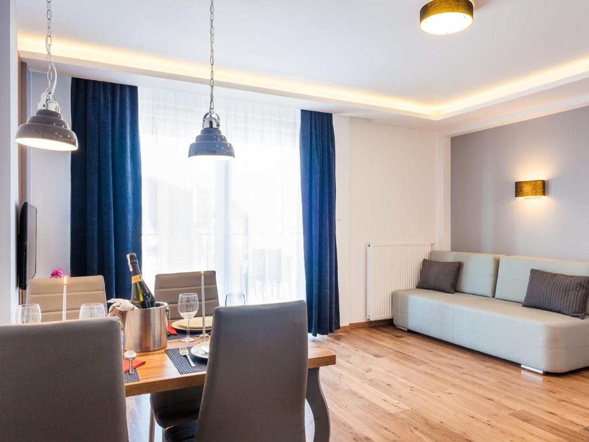 One-Bedroom Apartment with Large Balcony photo 1