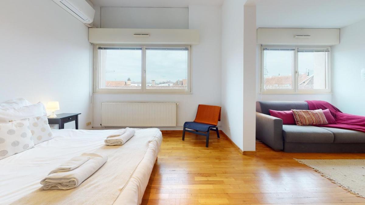 Duplex Apartment Loux with Terrace - 4 Bedrooms 3 Bathrooms - 195 m2 photo 1