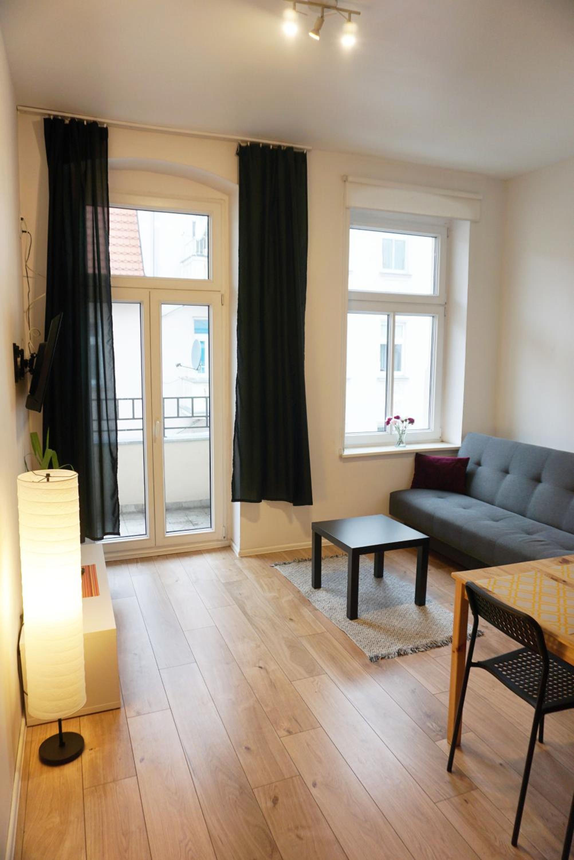 One-Bedroom Apartment - Photo 9