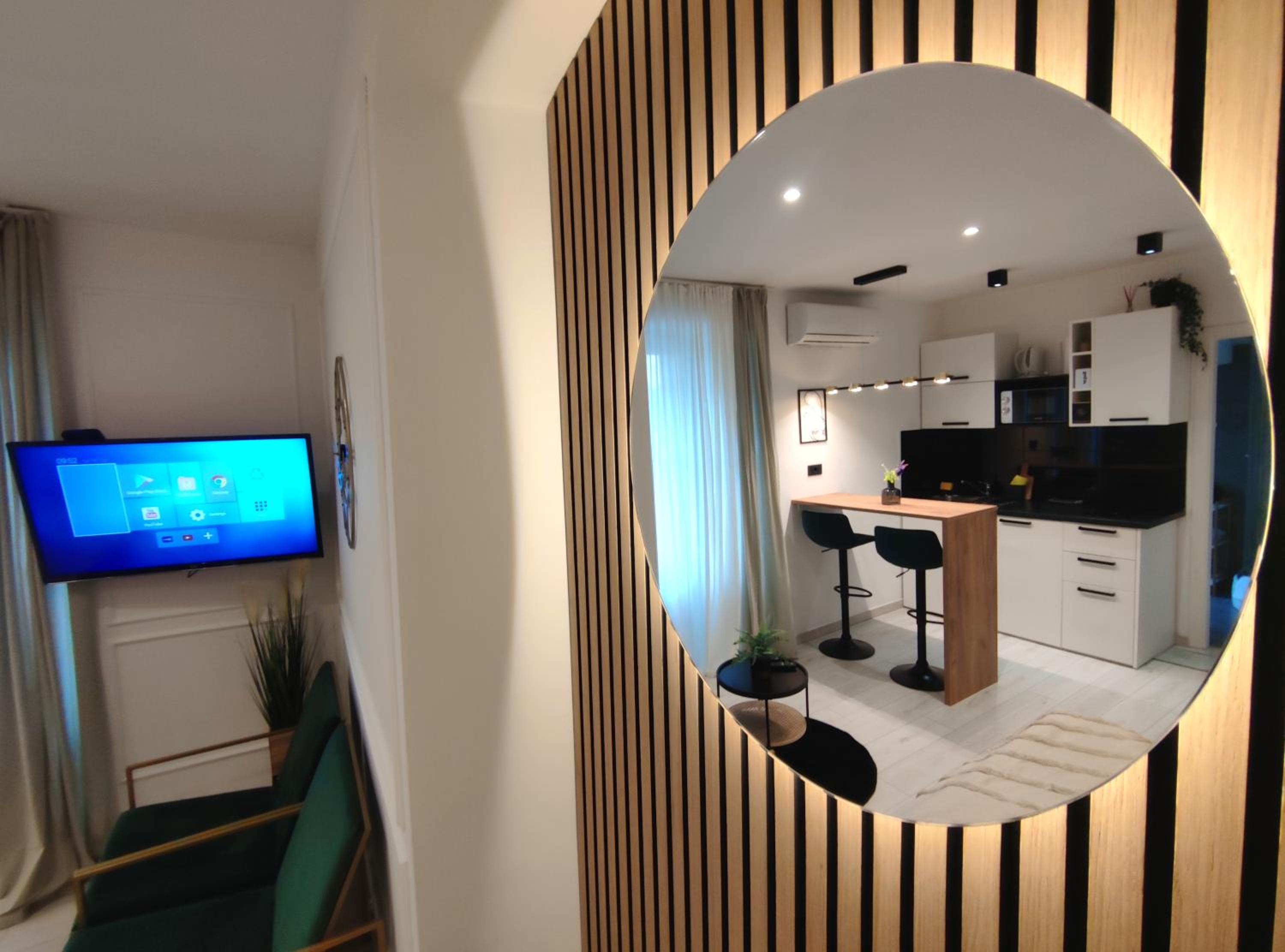 Deluxe Studio - Photo 20