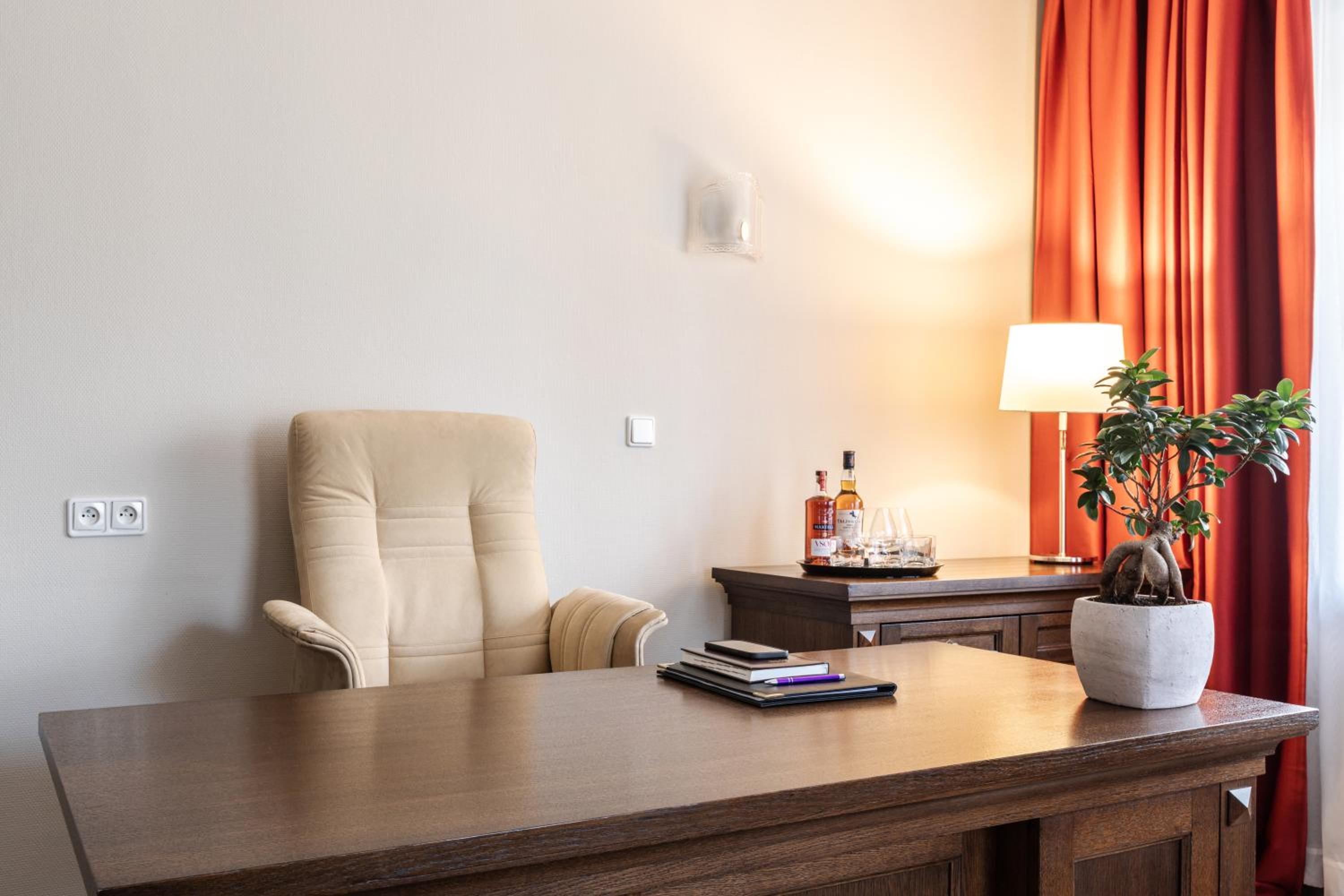 Apartment with Garden View - Photo 2