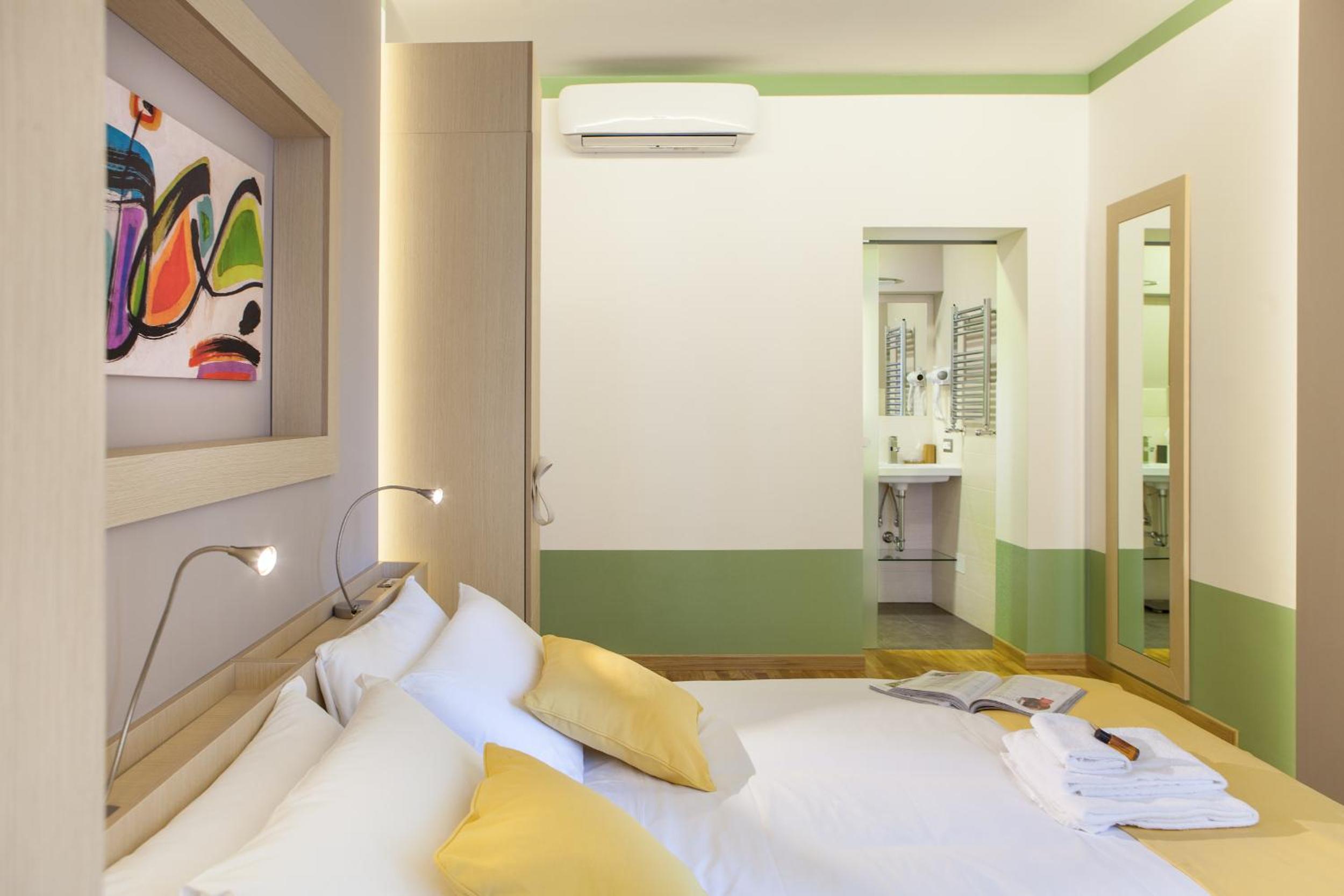 Deluxe Double Room photo 2