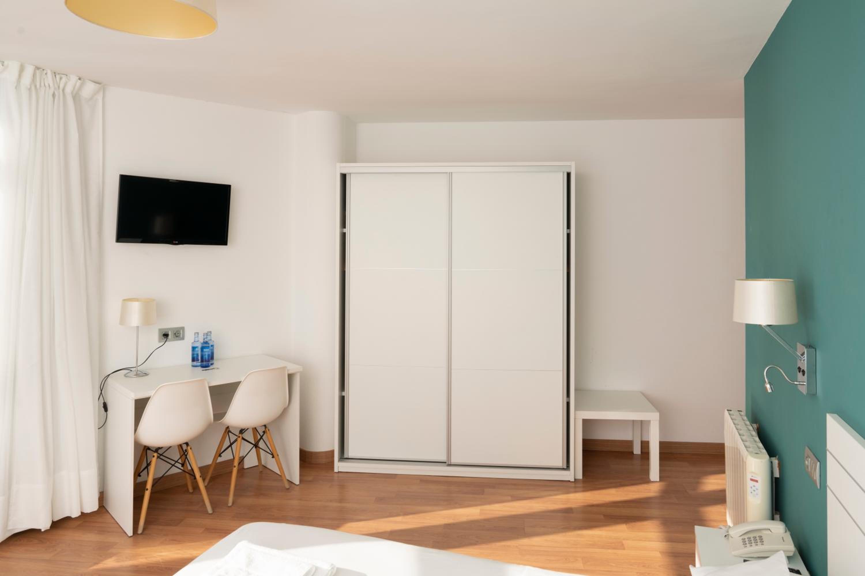 Superior Triple Room with Sea View photo 2