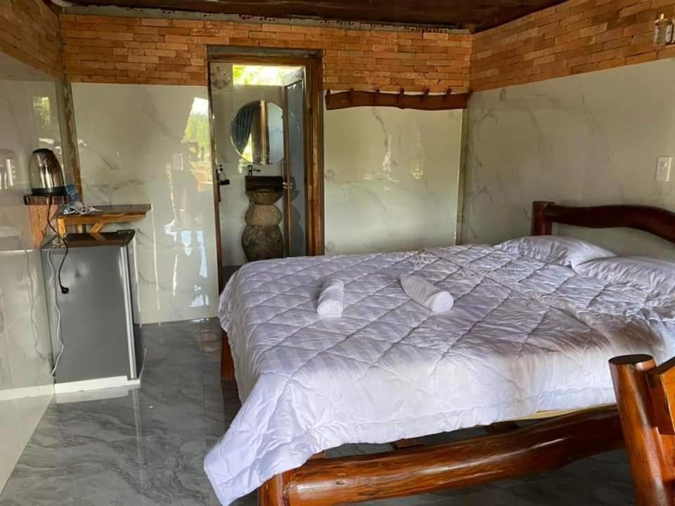 Deluxe Double Room with Balcony photo 2