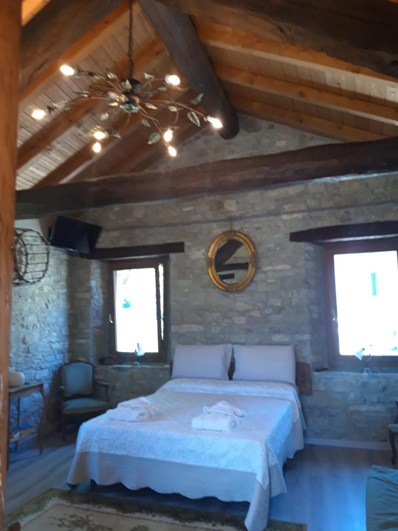 One-Bedroom House photo 2