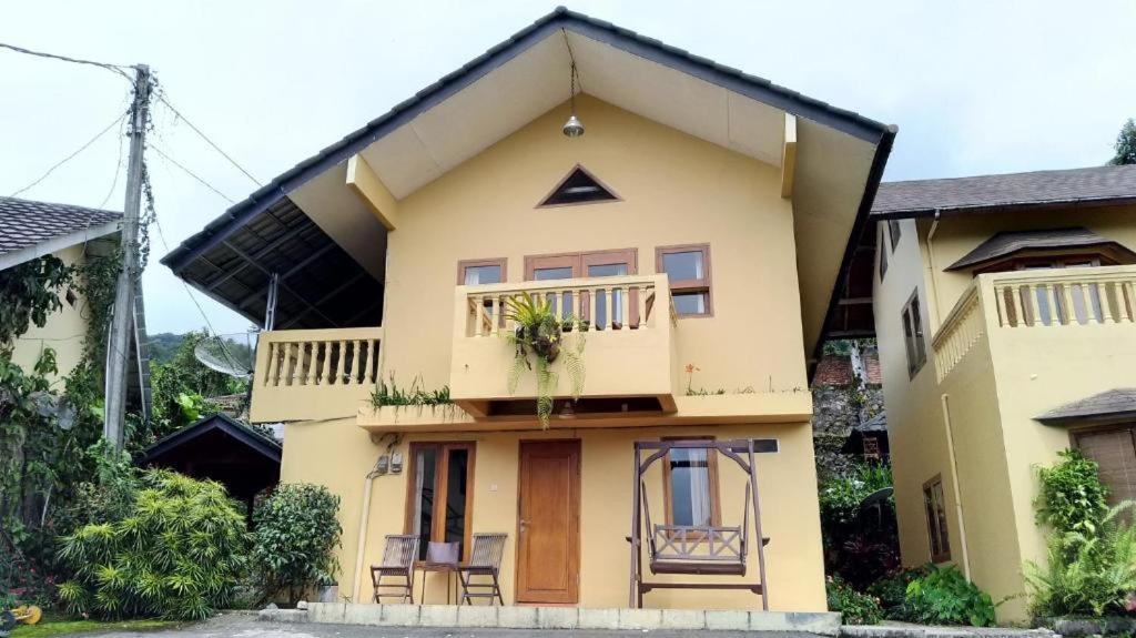 Villa photo 1