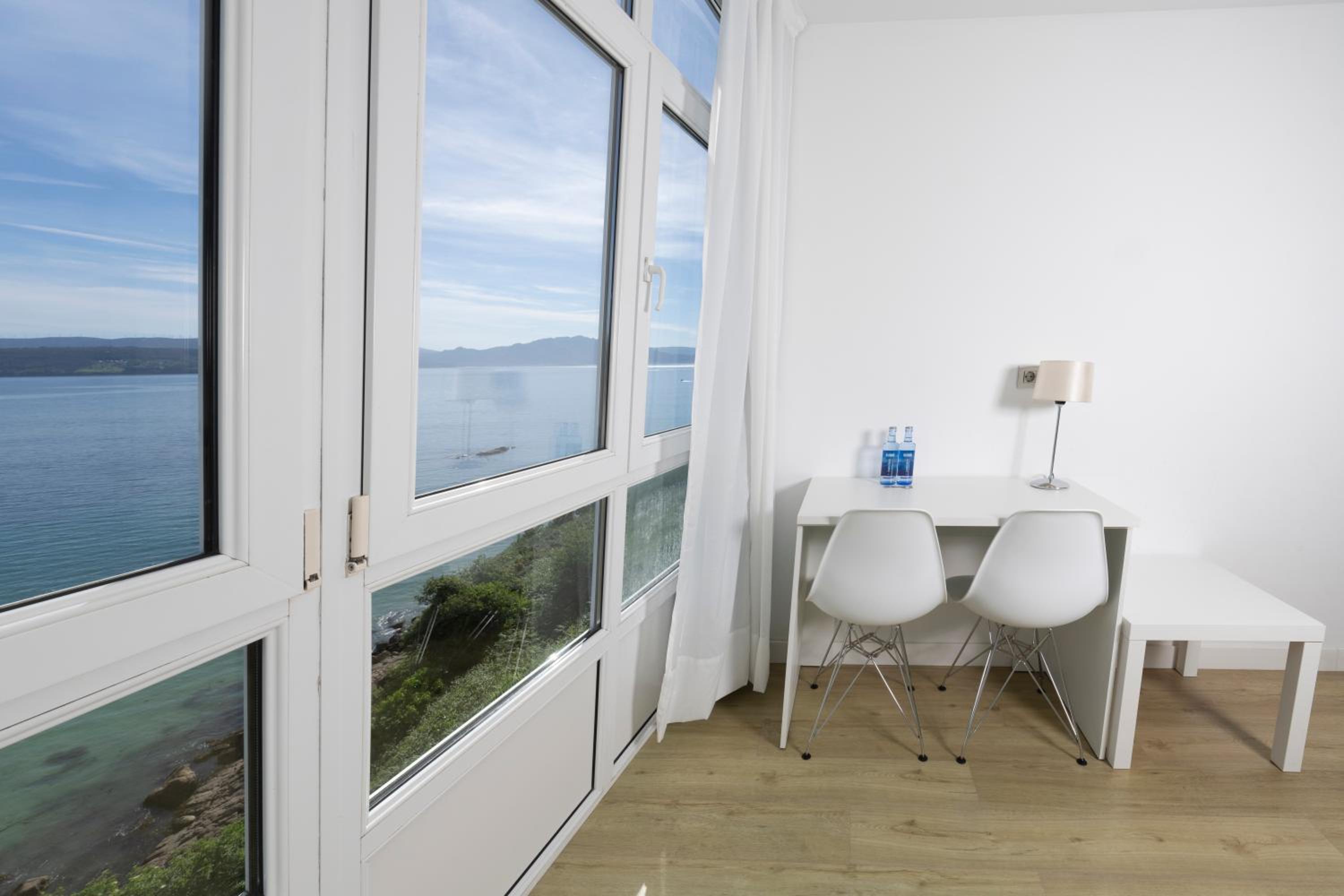 Queen Room with Sea View photo 2