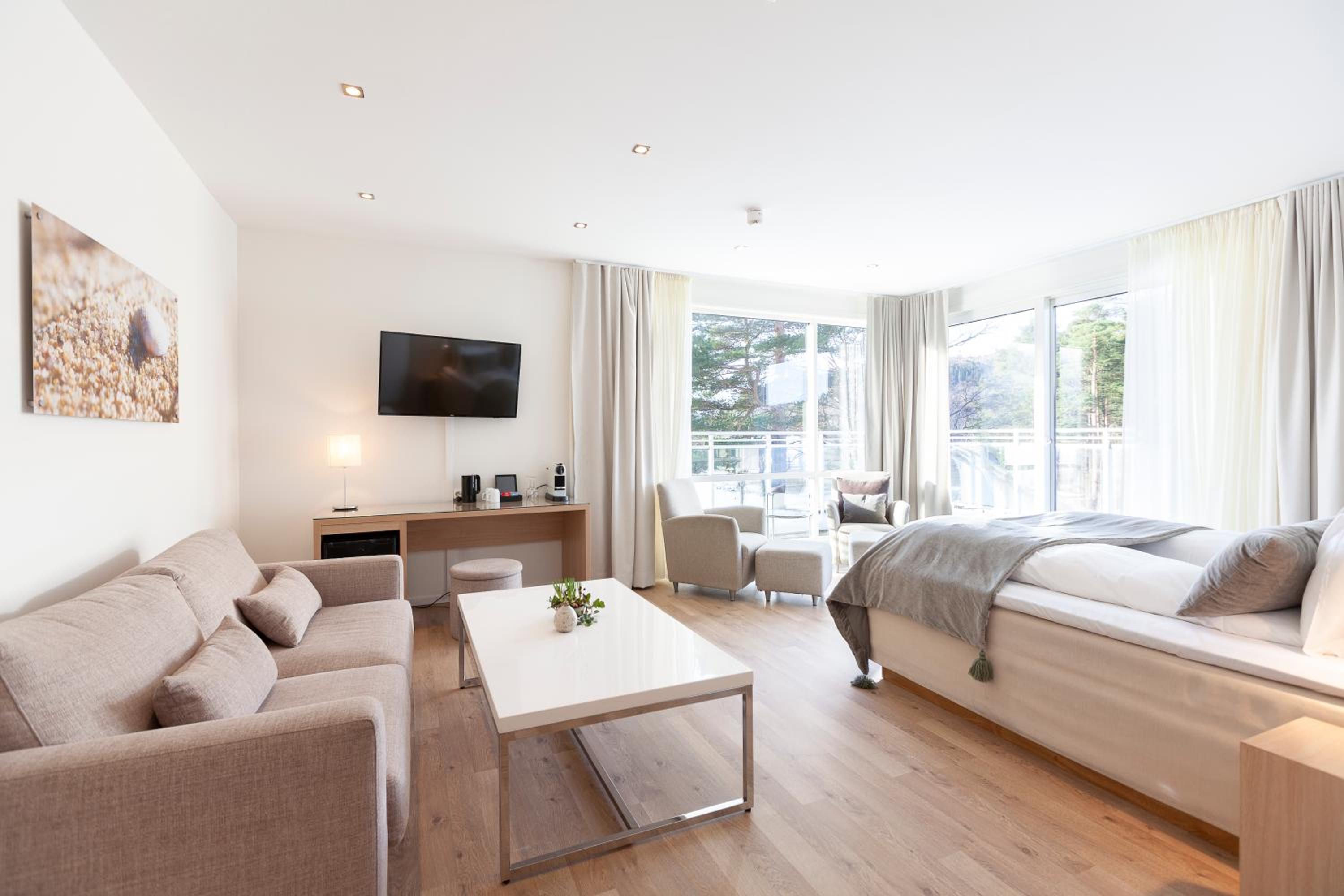 Suite with Sea View - Photo 1