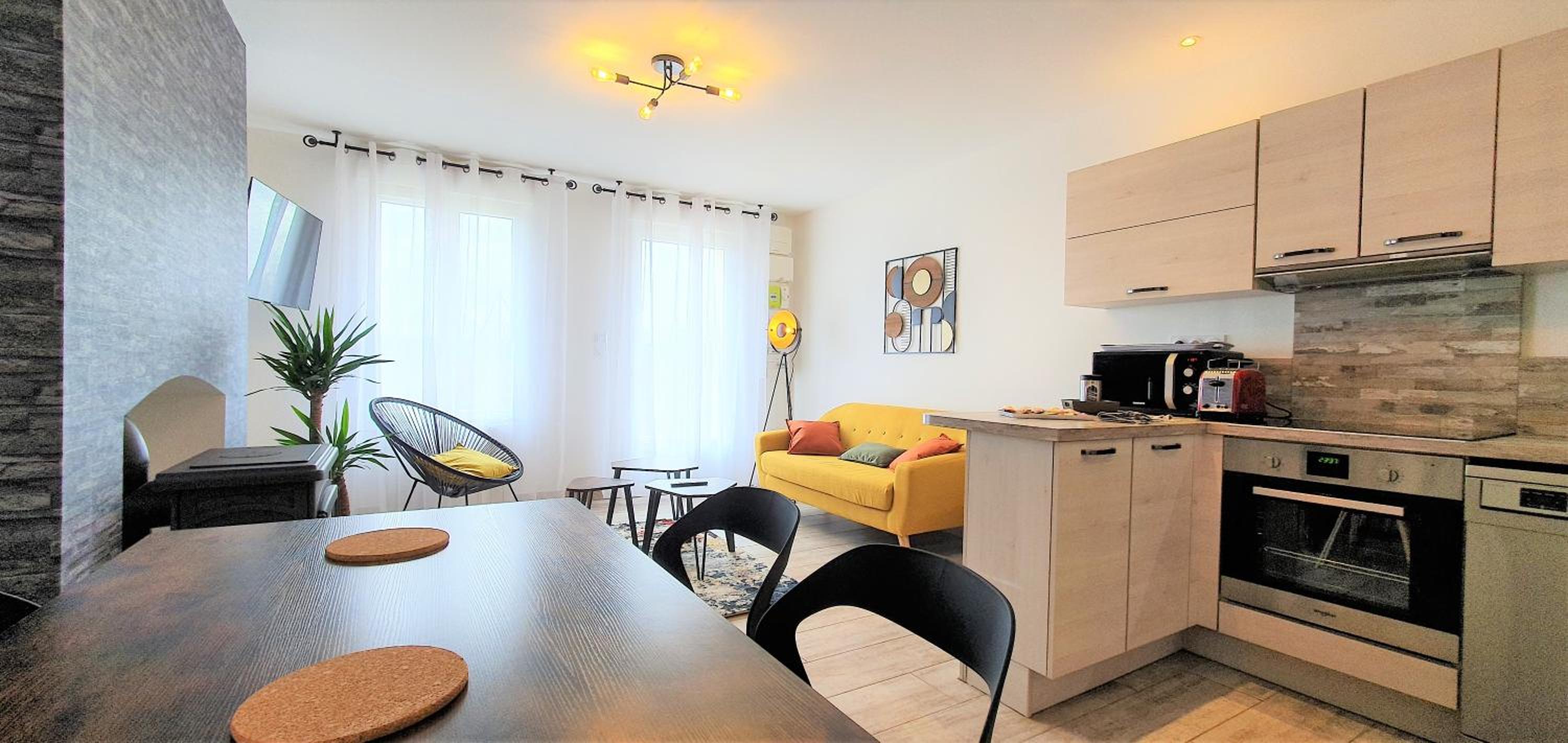 Two-Bedroom Townhouse photo 1