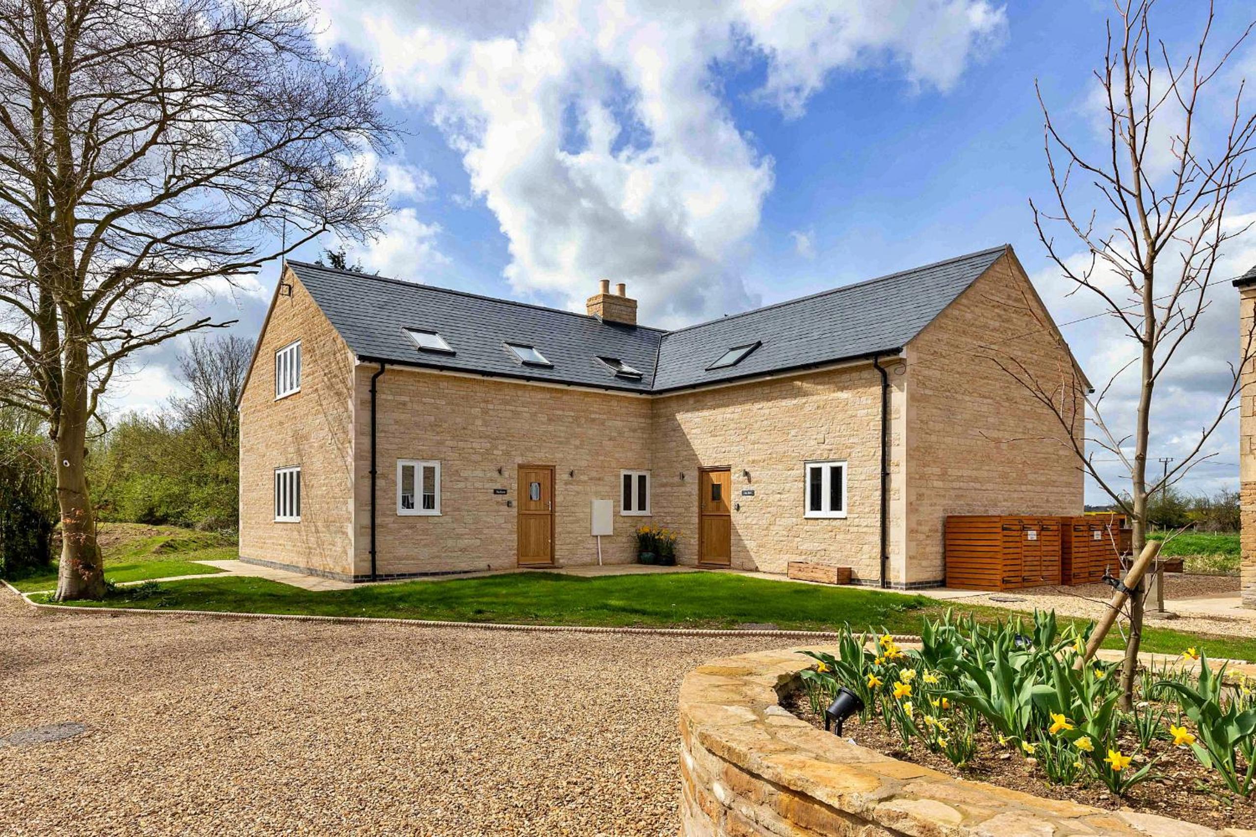Three-Bedroom House photo 2