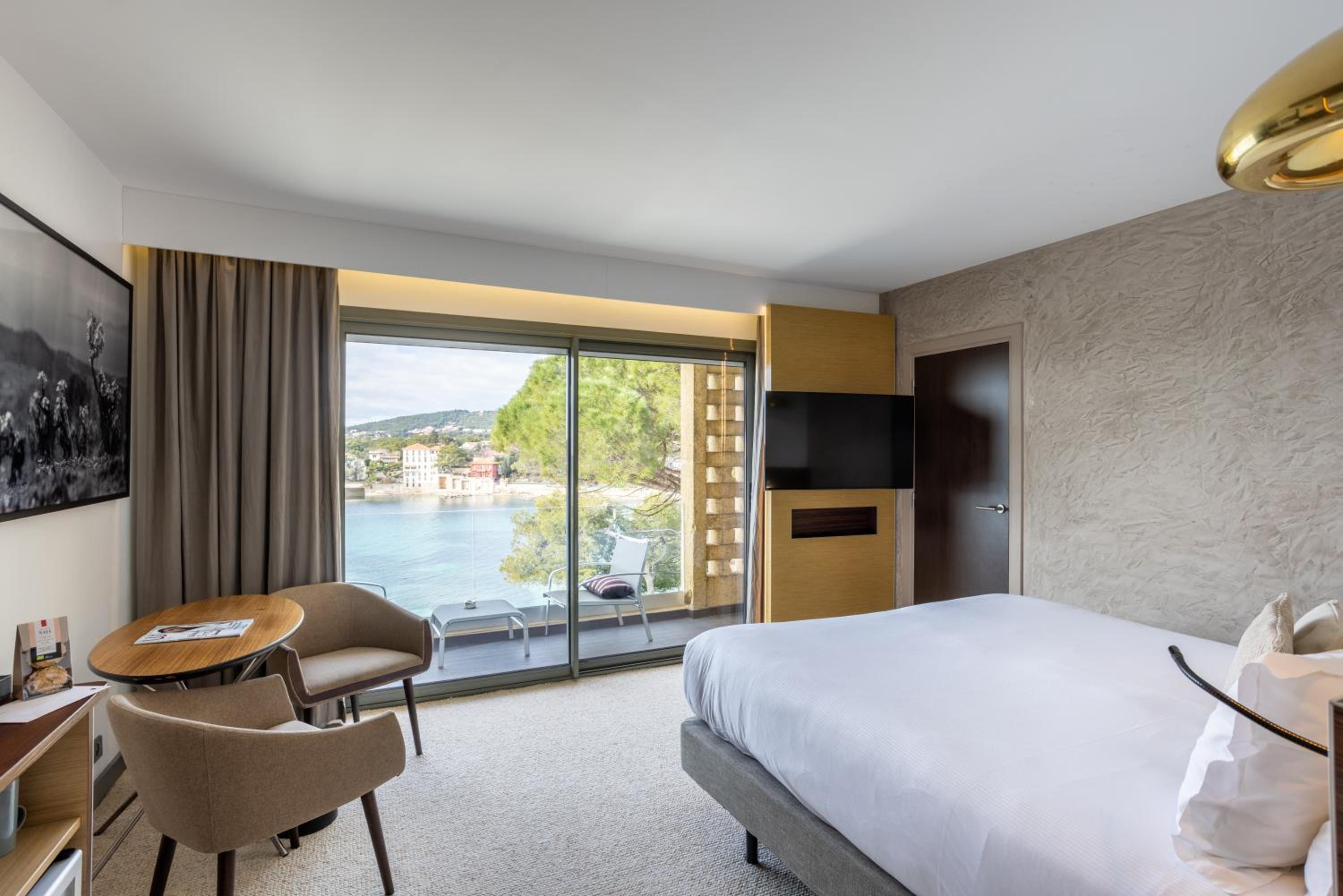 Prestige Double Room with Sea View - Photo 1