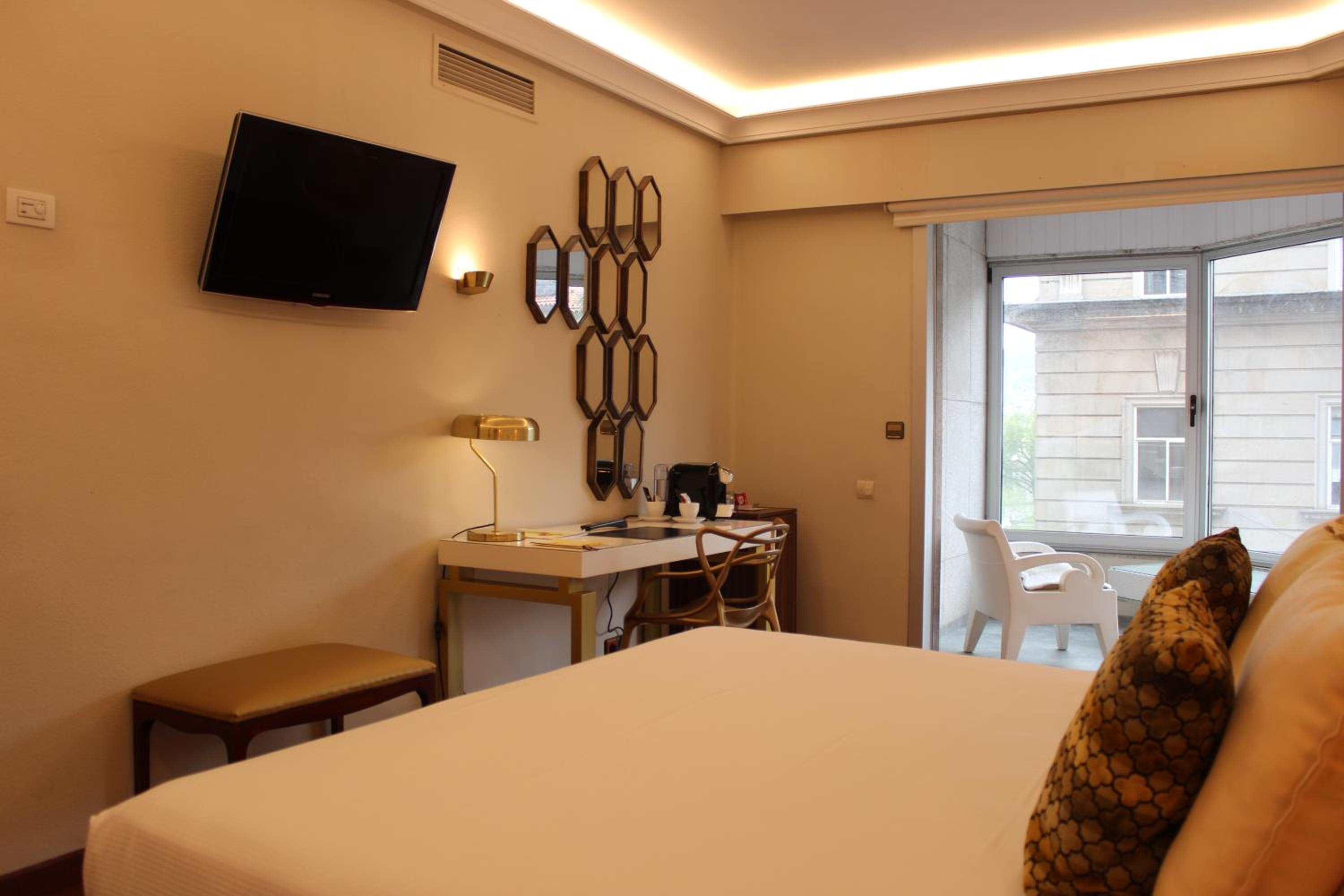 Superior Double Room - Photo 3