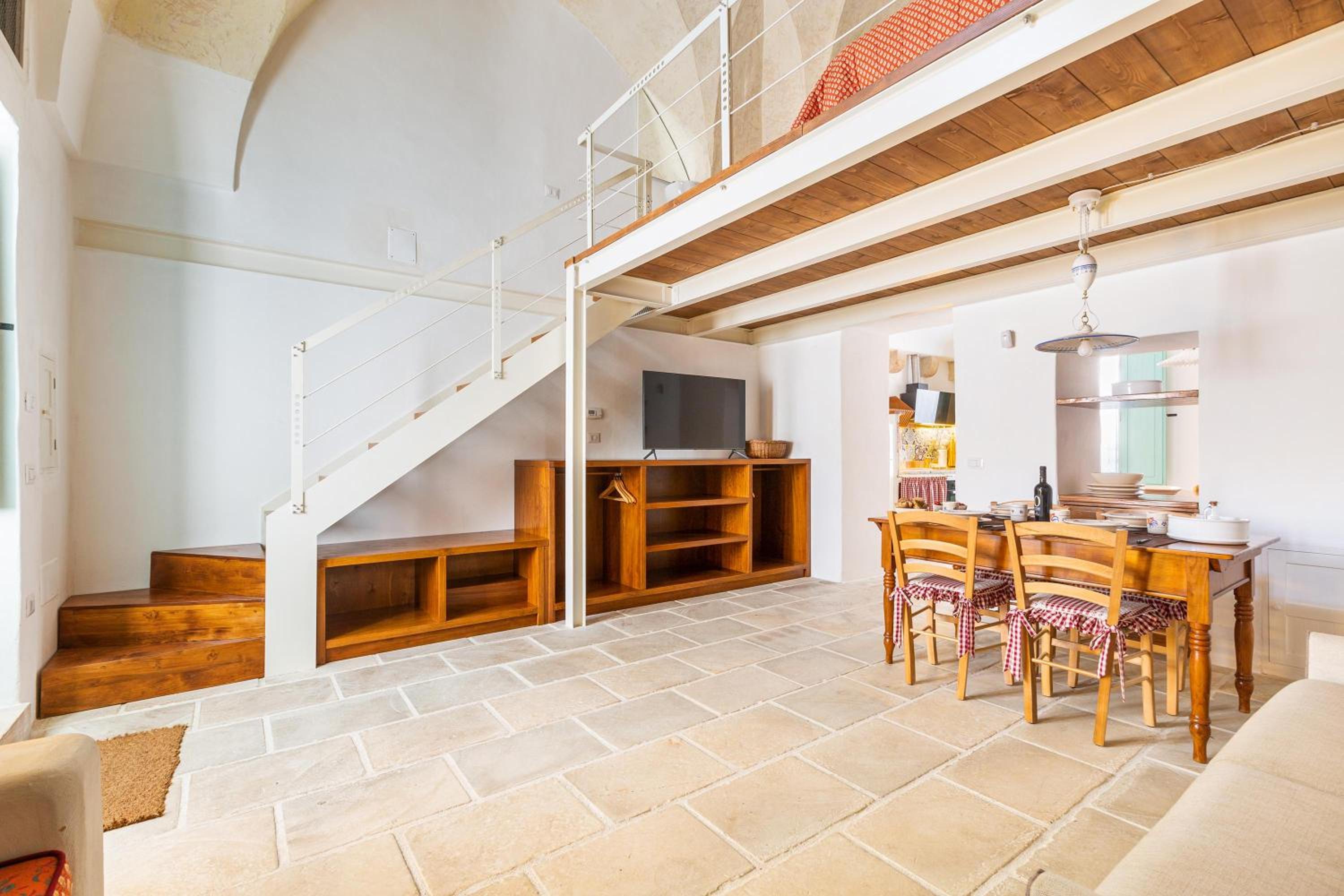 One-Bedroom House photo 1