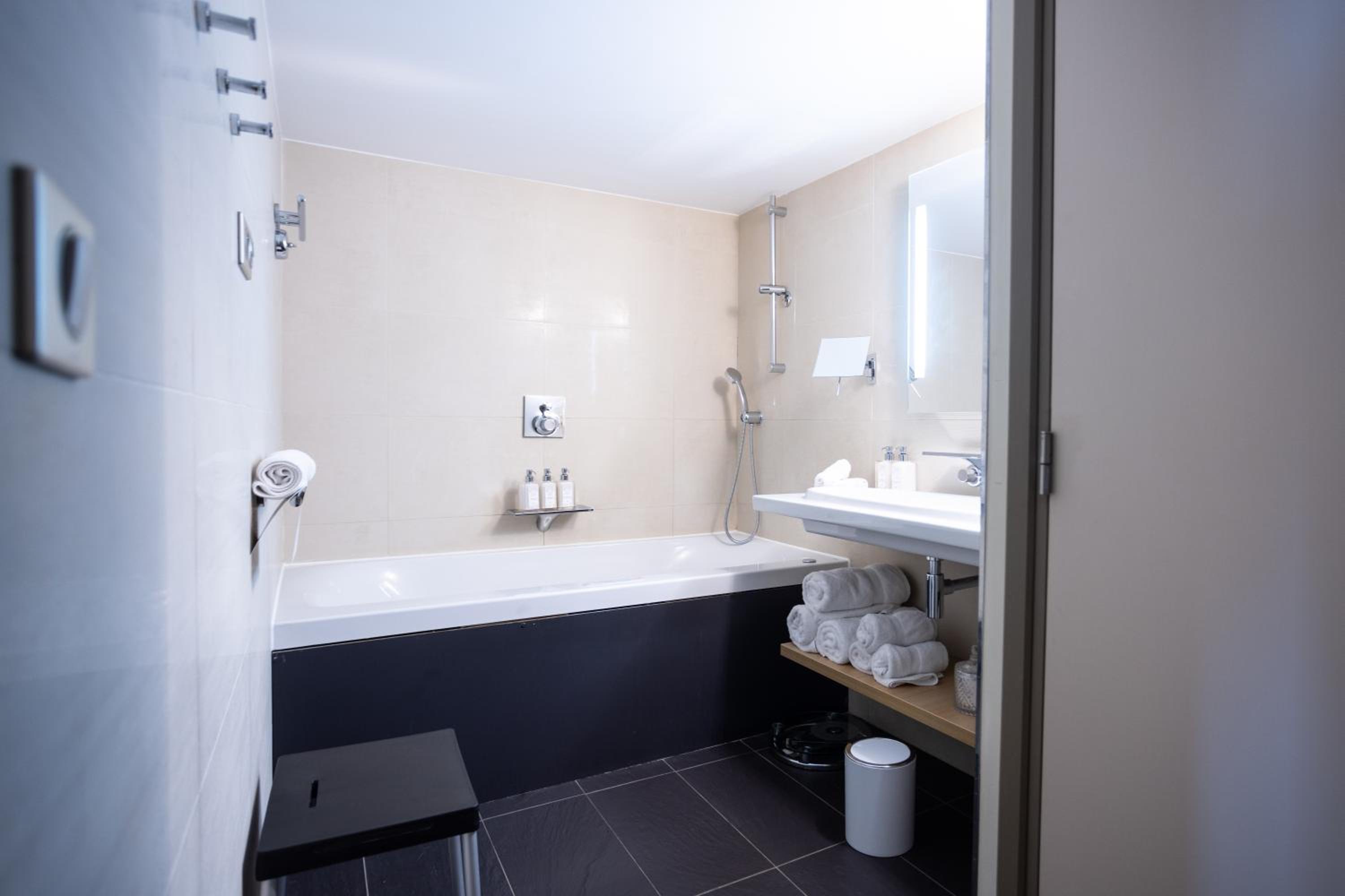 Duplex Suite - Photo 6