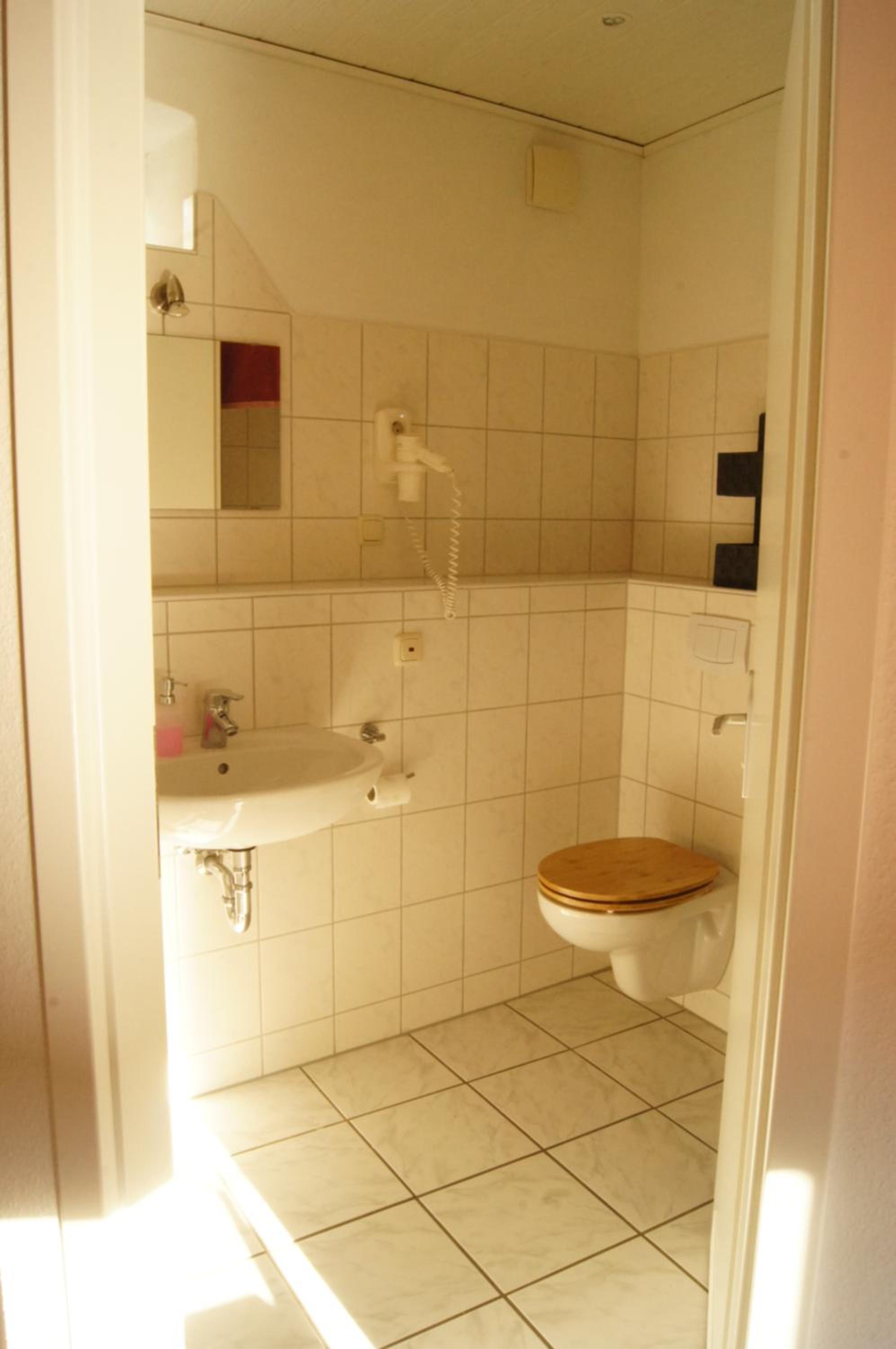 Two-Bedroom Apartment - Photo 31
