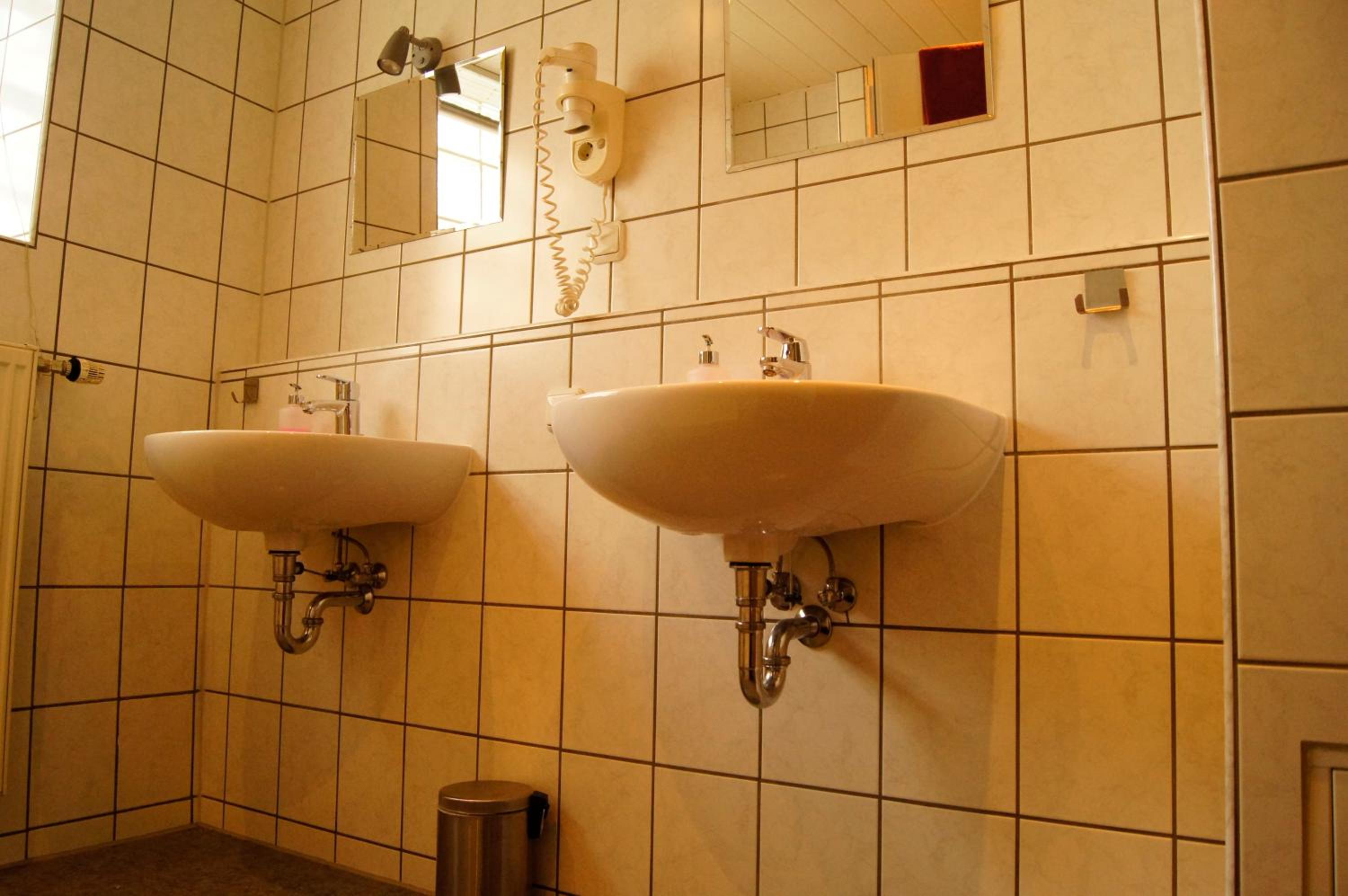 Two-Bedroom Apartment - Photo 28
